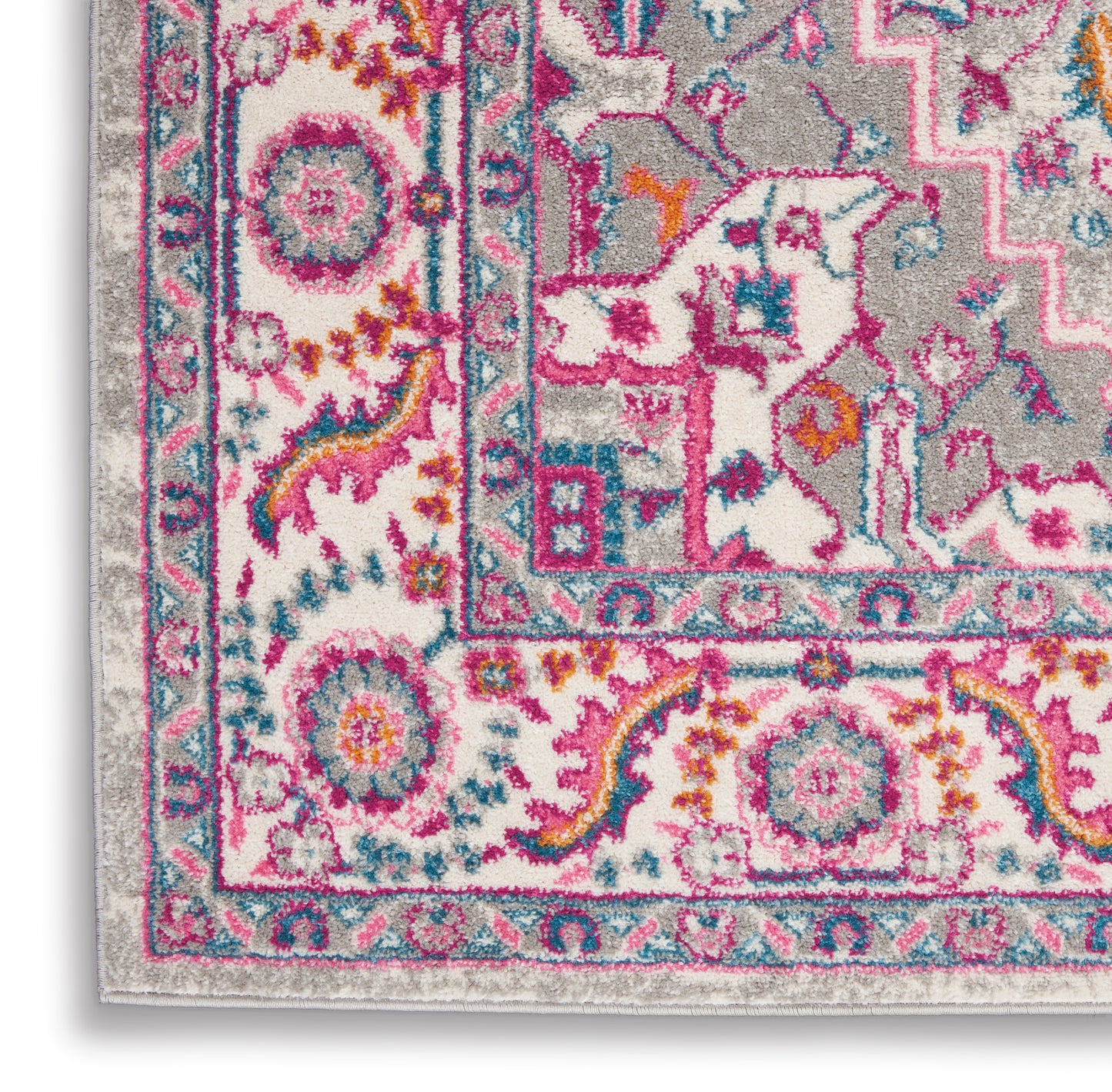 Nourison Passion 5'3" x 7'3" Light Grey/Pink Bohemian Indoor Rug