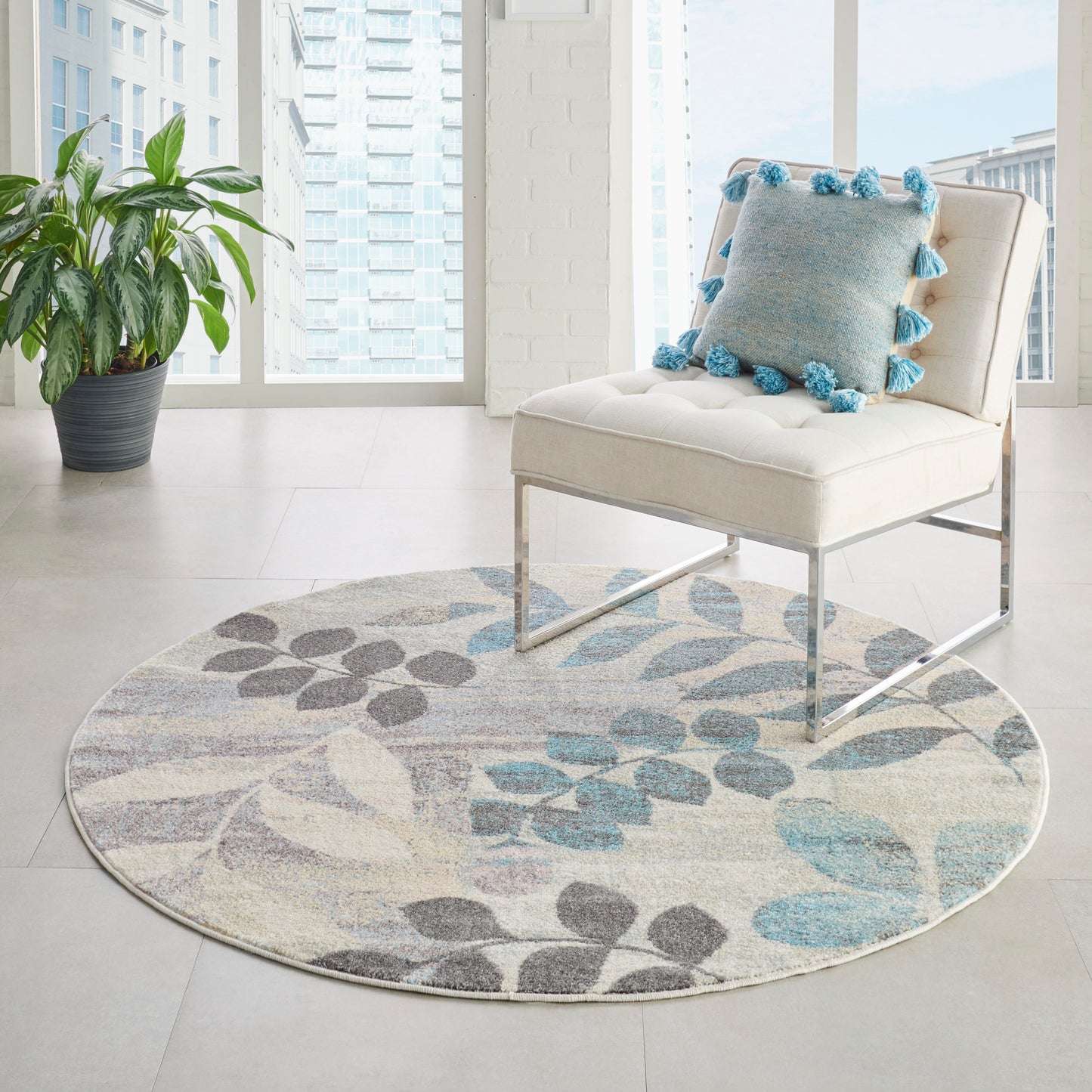 Nourison Tranquil 5'3" x Round Ivory/Light Blue Farmhouse Indoor Rug