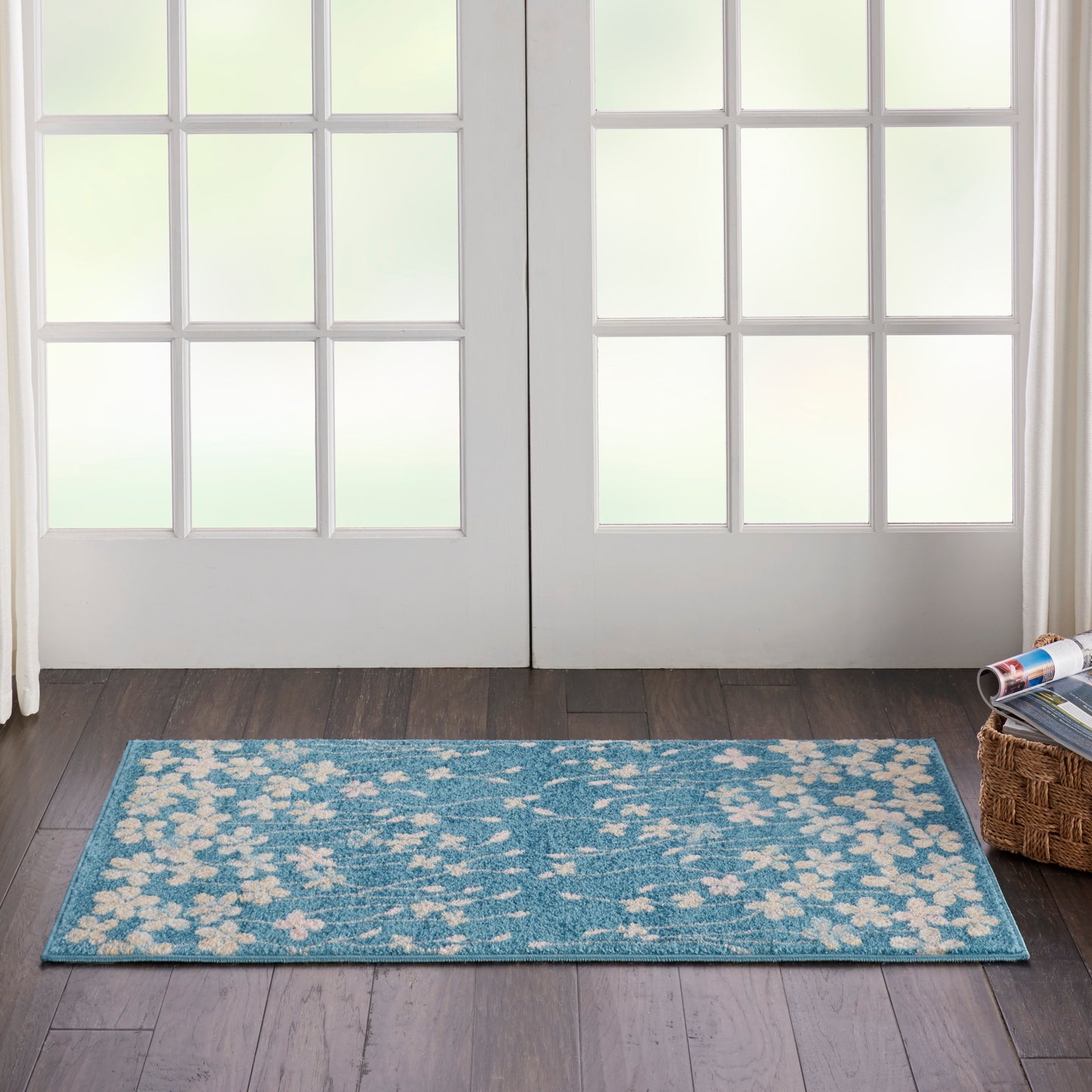 Nourison Tranquil 2' x 4' Turquoise Contemporary Indoor Rug