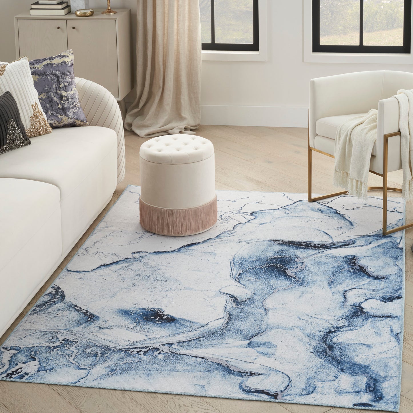 Inspire Me! Home Décor Daydream 5'3" x 7'3" Ivory Blue Modern Indoor Rug