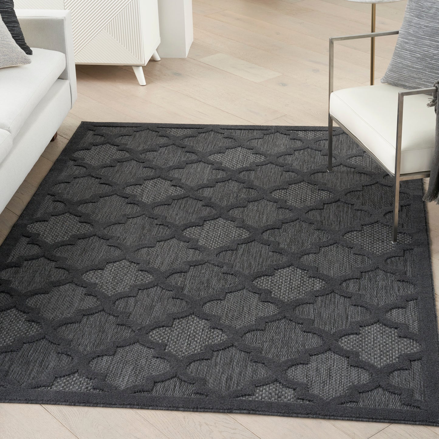 Nourison Easy Care 4' x 6' Charcoal Black Modern Rug