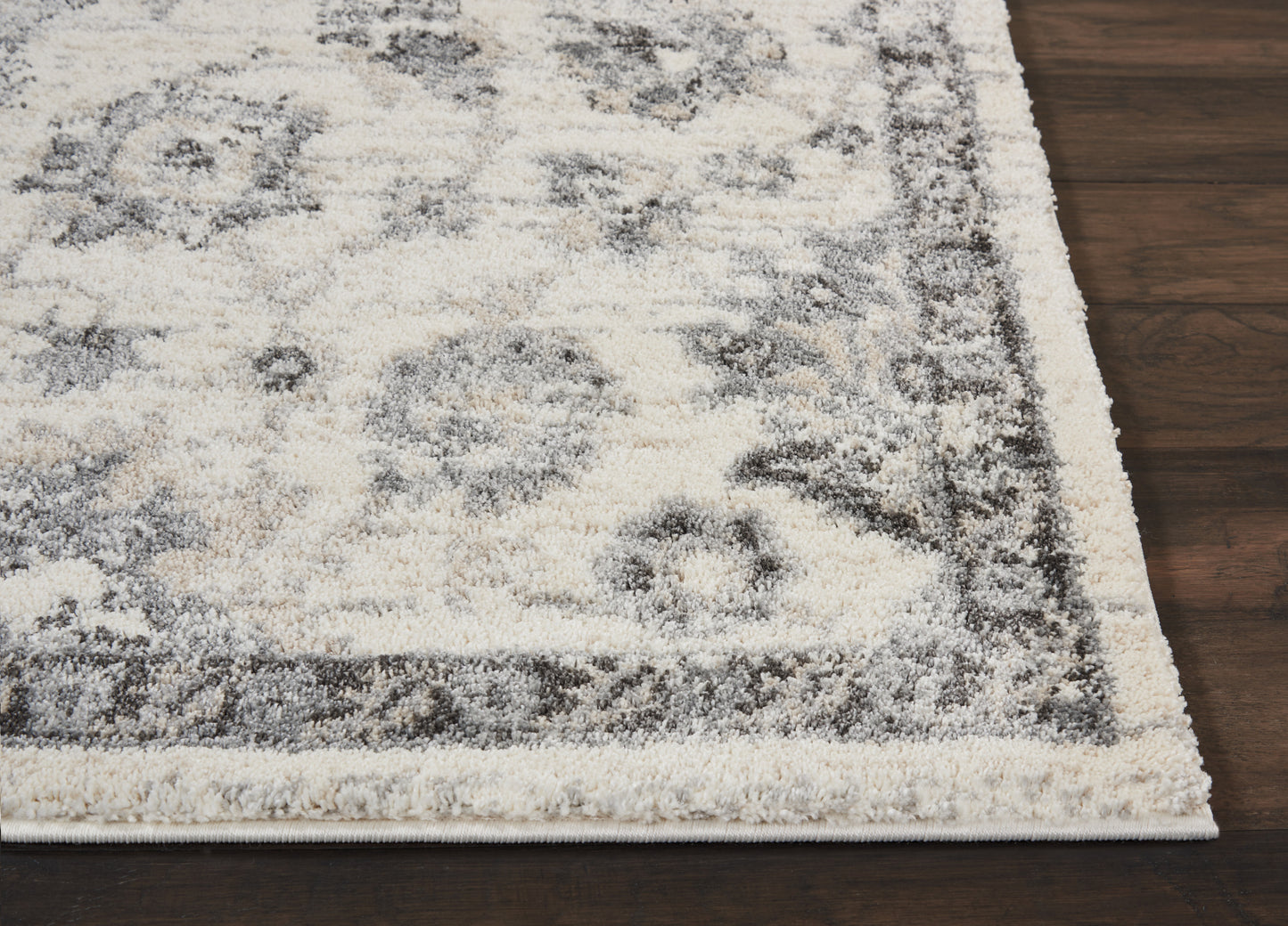 Nourison Fusion 5'3" x 7'3" Cream Grey Vintage Indoor Rug