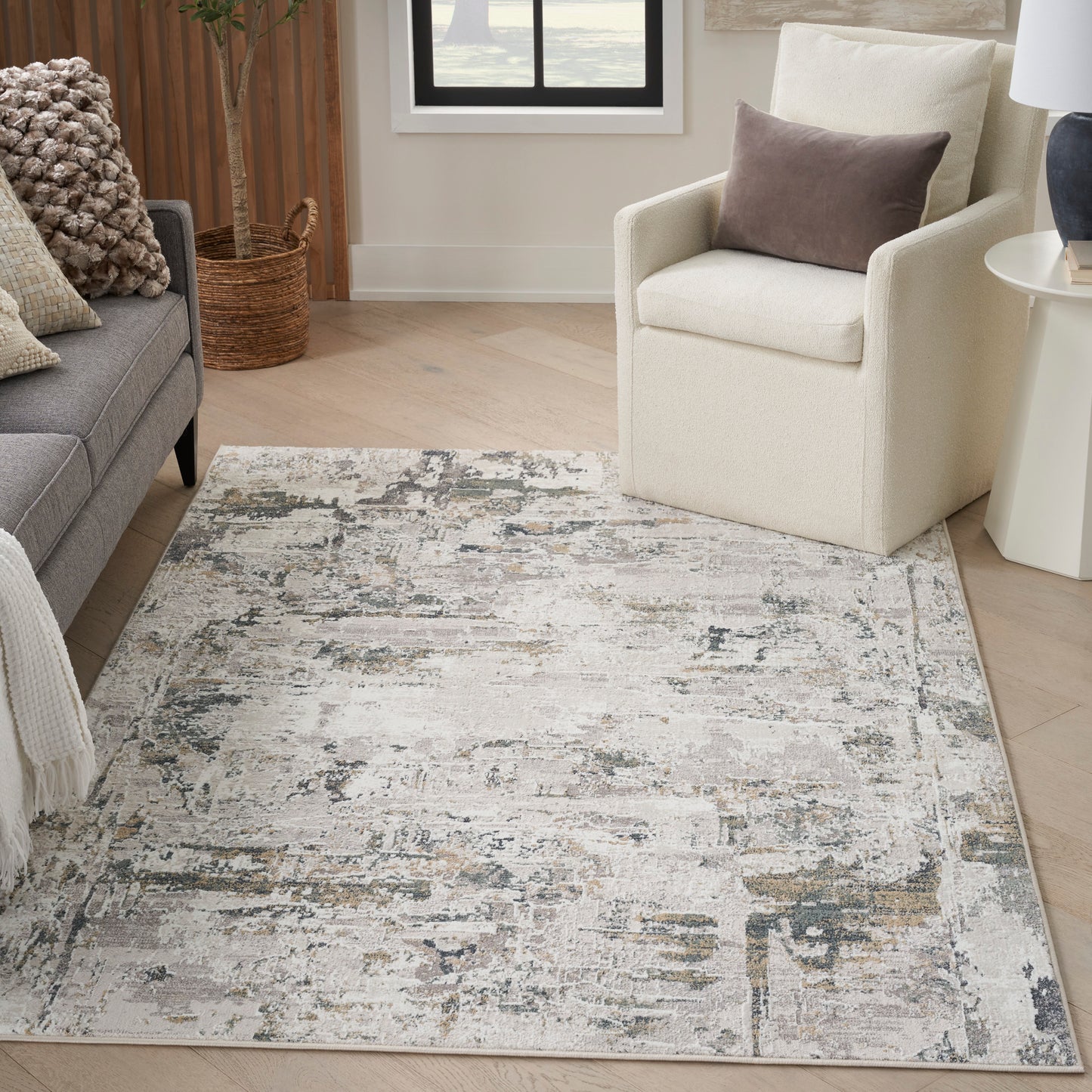 Nourison Distinctive 7'10" x 9'10" Ivory Multicolor Modern Indoor Rug