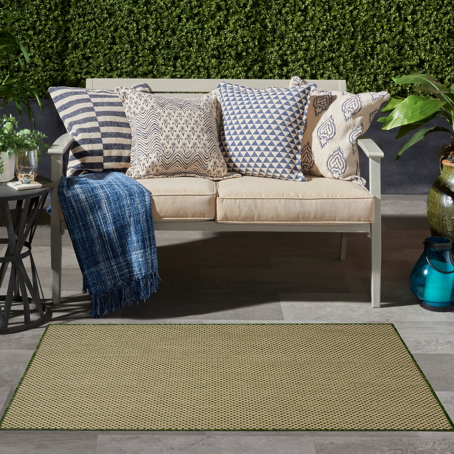 Nourison Courtyard 3' x 5' Green Modern Rug