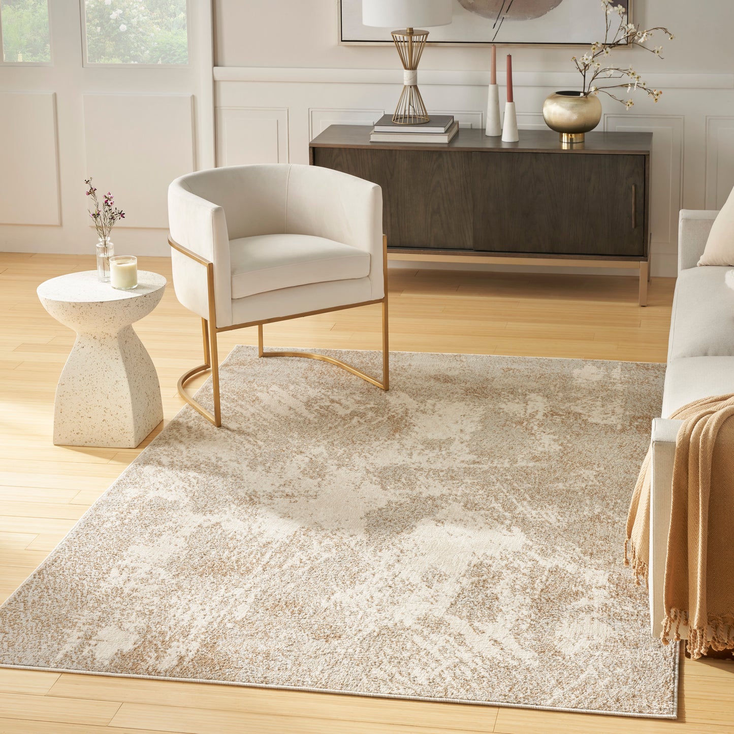 Nourison Ambiance 3'11" x 5'11" Ivory Silver Modern Indoor Rug