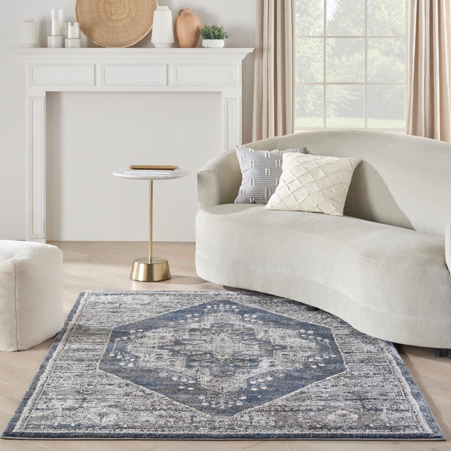 Nourison American Manor 3'11" x 5'11" Blue Farmhouse Indoor Rug