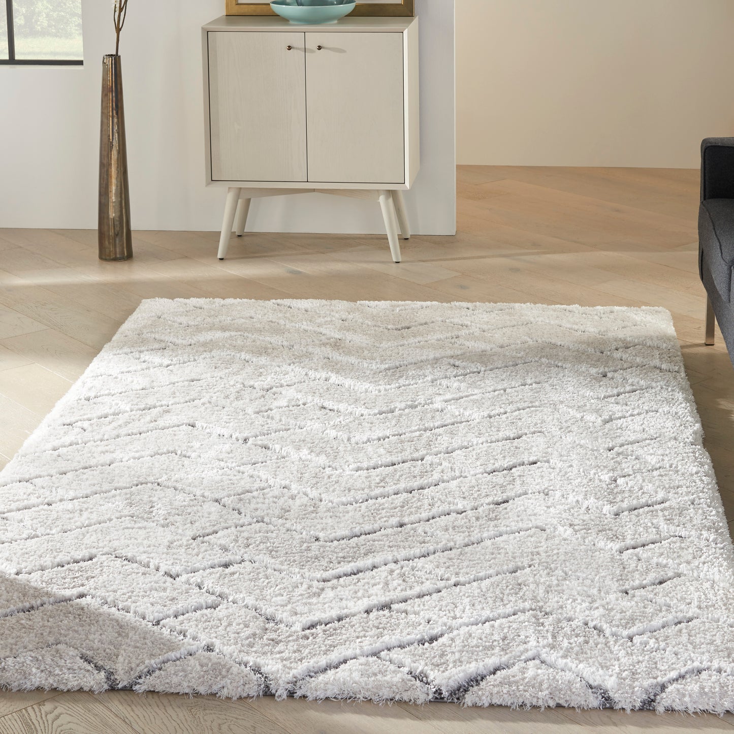 Nourison Dreamy Shag 5'3" x 7'3" Ivory Grey Shag Indoor Rug