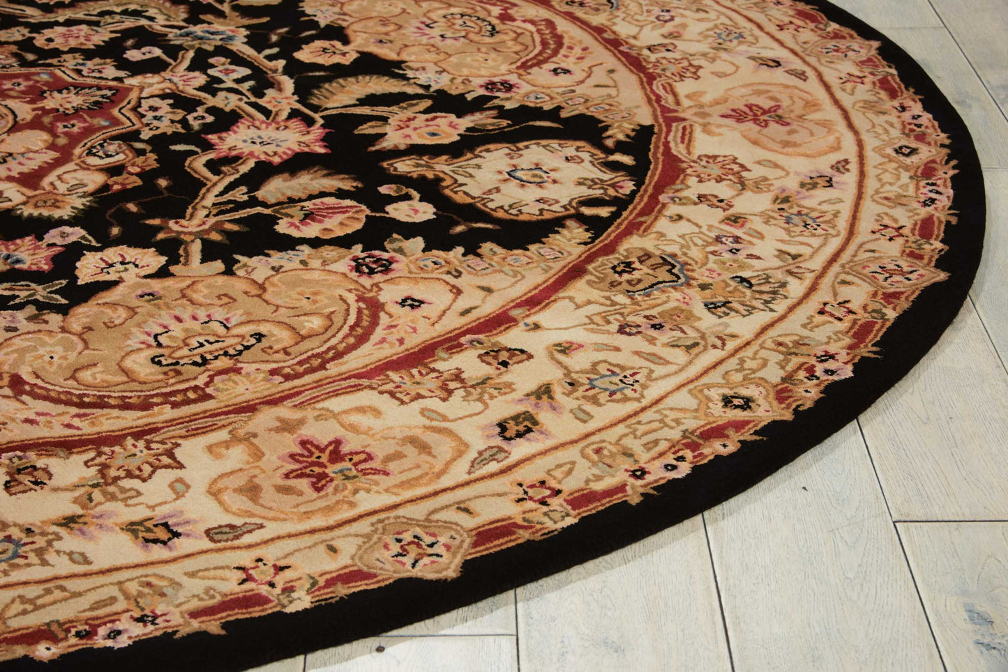 Nourison Nourison 2000 8' x Round Black Traditional Indoor Rug