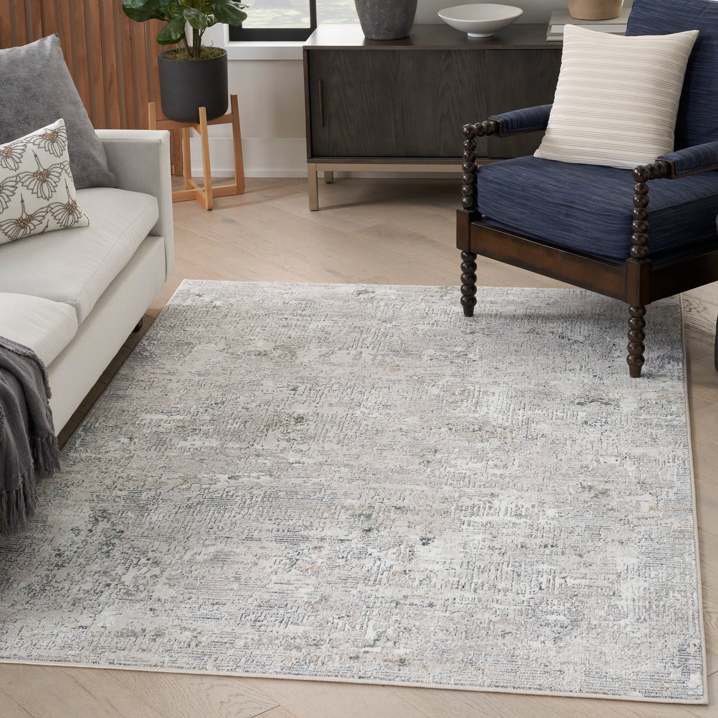 Nourison Distinctive 7'10" x 9'10" Ivory Grey Blue Modern Indoor Rug