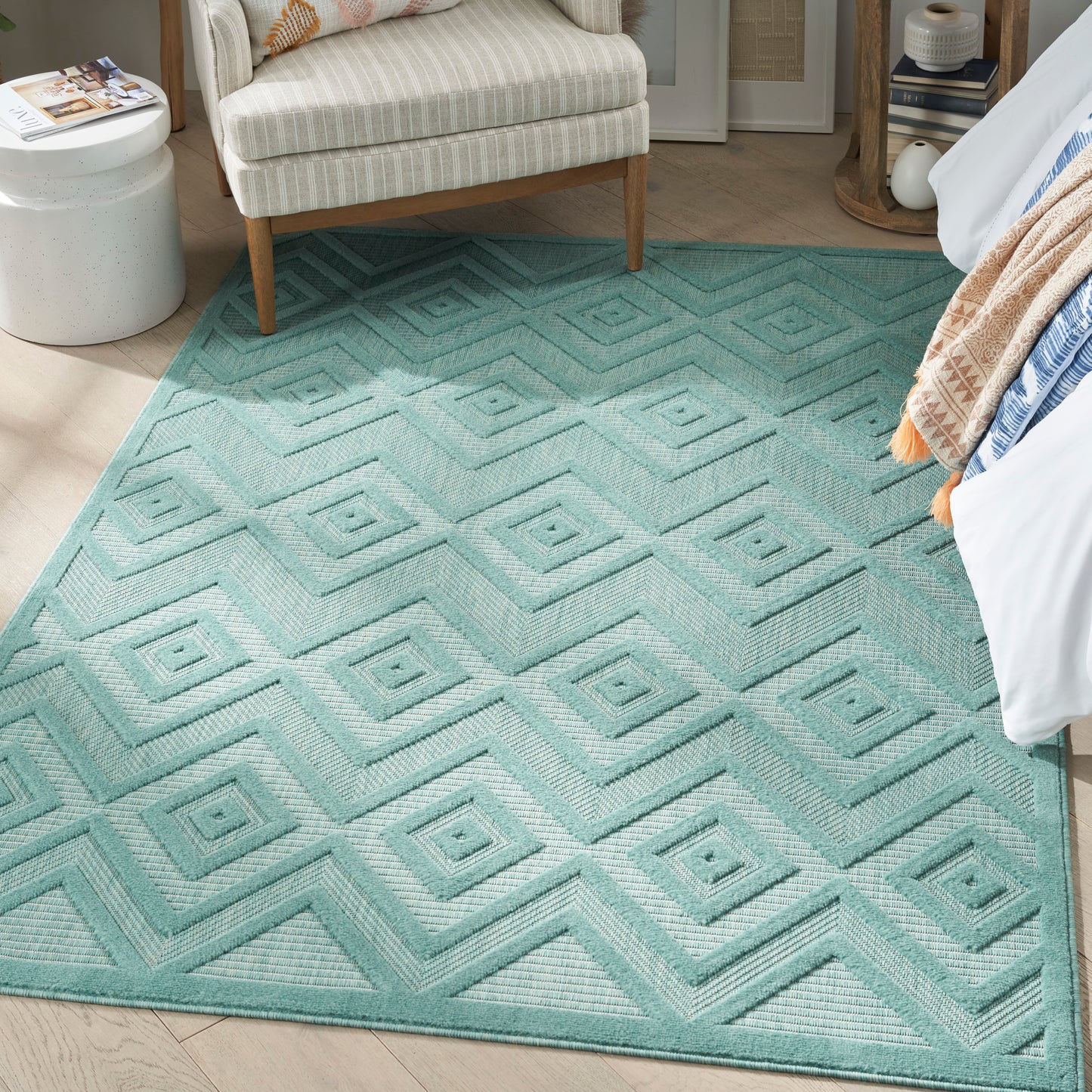 Nourison Versatile 4' x 6' Aqua Teal Modern Rug