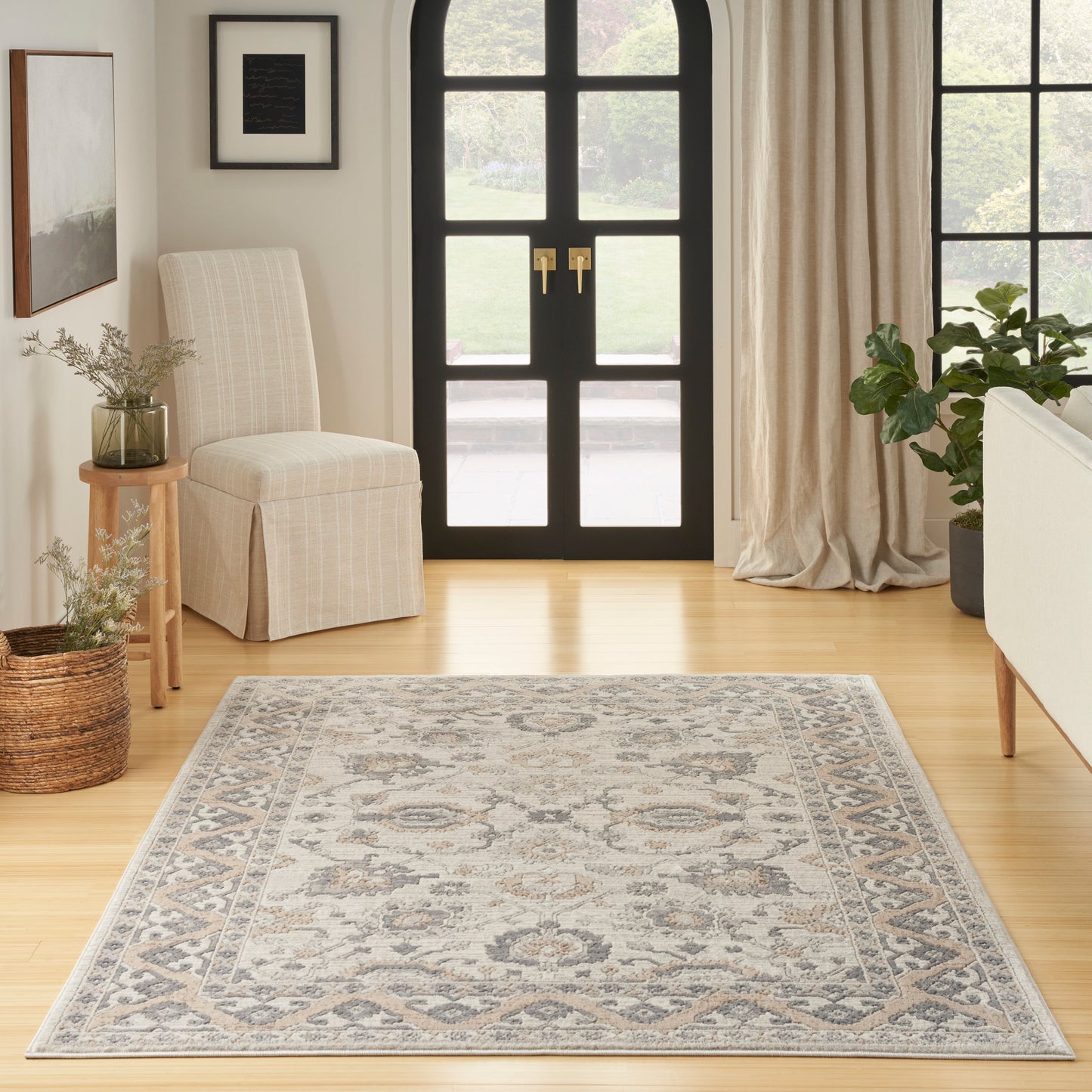 Nicole Curtis Series 4 4' x 6' Cream Grey Farmhouse Indoor Rug