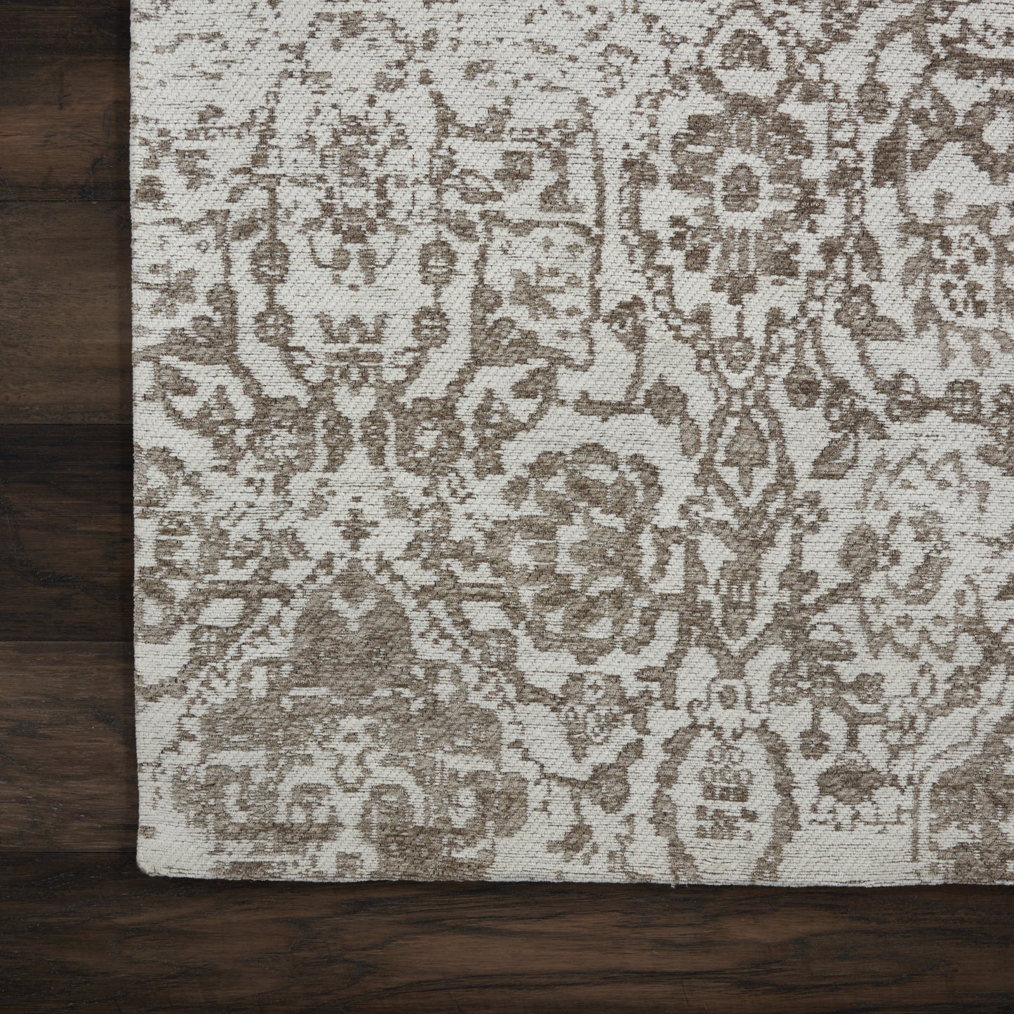 Nourison Damask 2'3" x 7'6" Ivory Farmhouse Indoor Rug