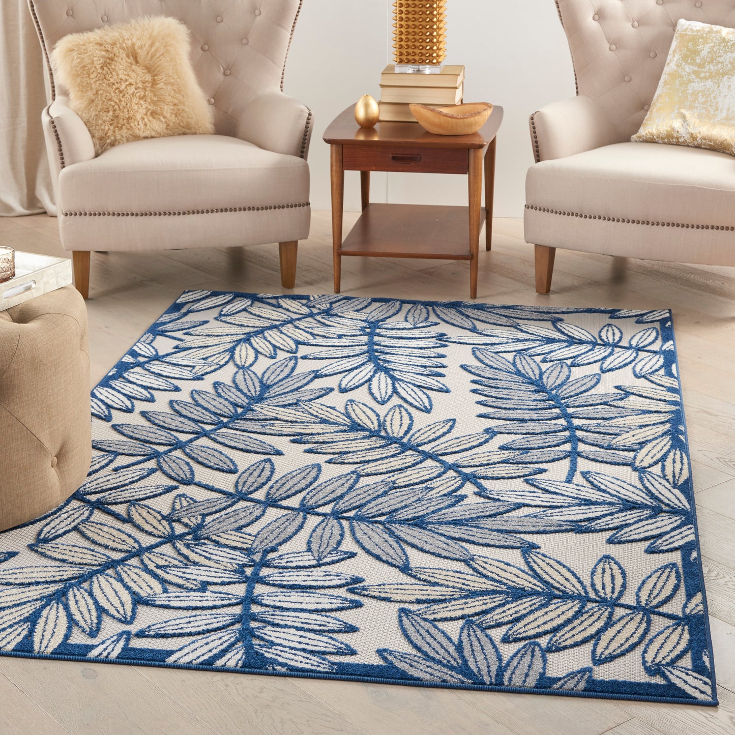 Nourison Aloha 3'6" x 5'6" Ivory/Navy Tropical Rug