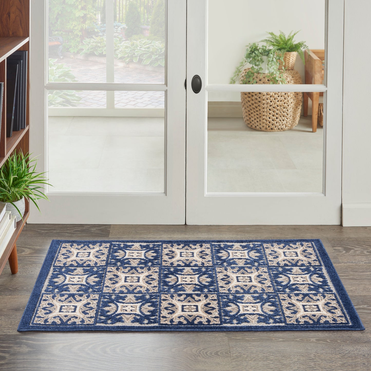 Nourison Aloha 2'8" x 4' Blue Contemporary Rug