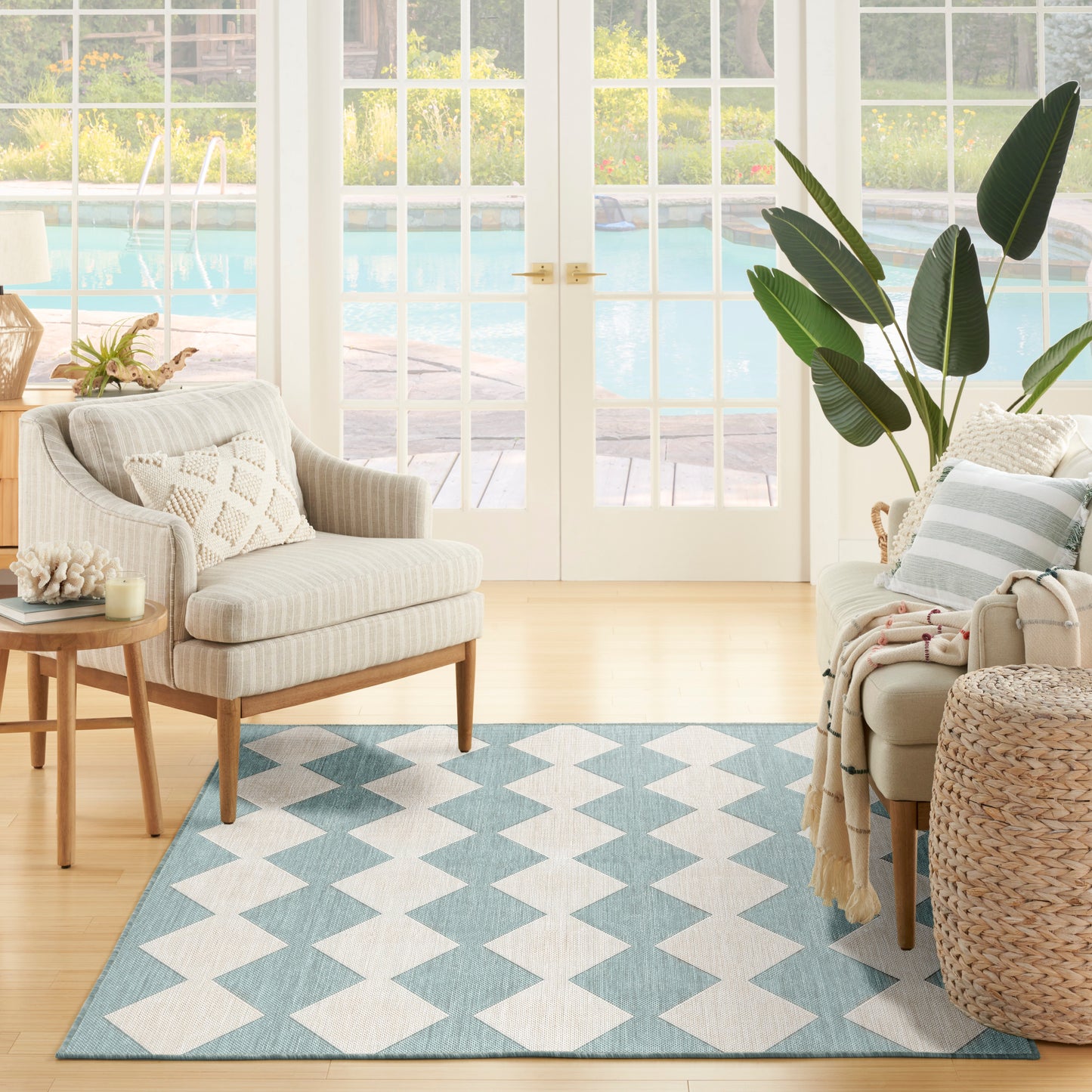 Nourison Positano 4' x 6' Aqua Modern Rug