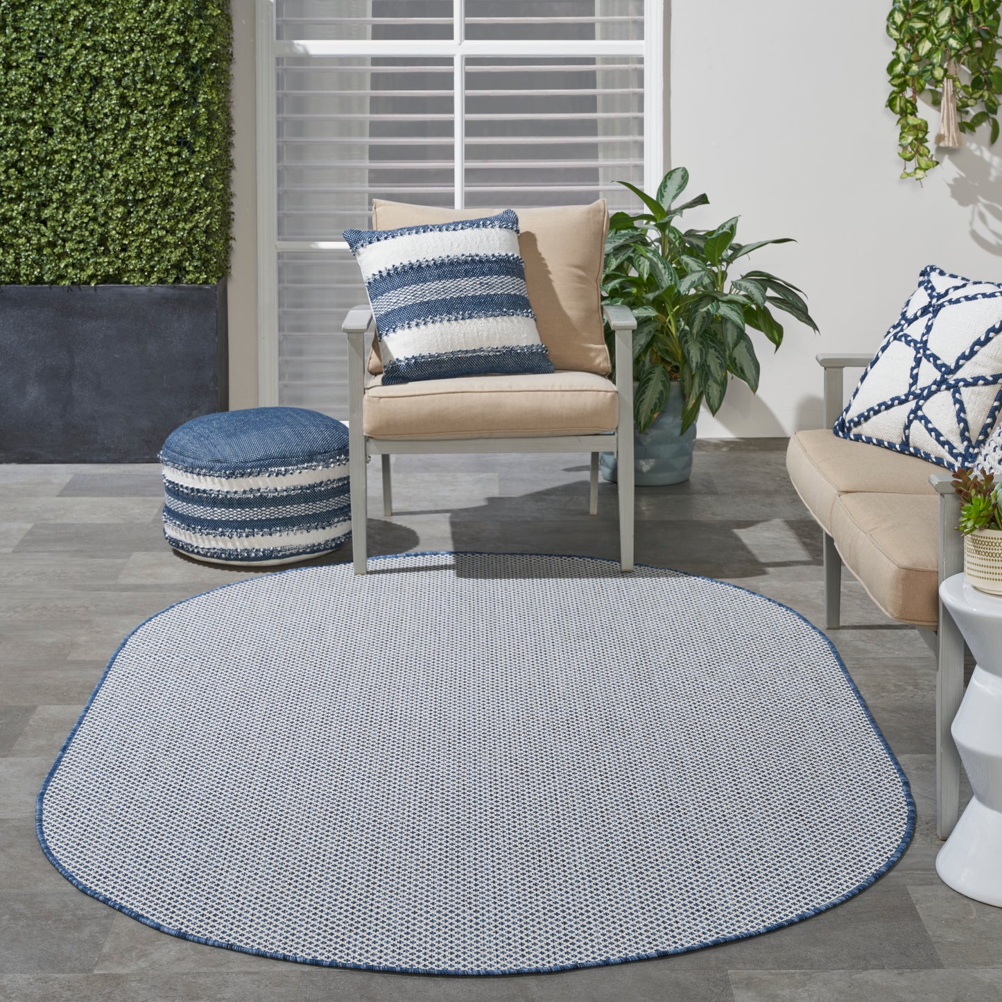 Nourison Courtyard 5' x 8' Oval Ivory Blue Modern Rug