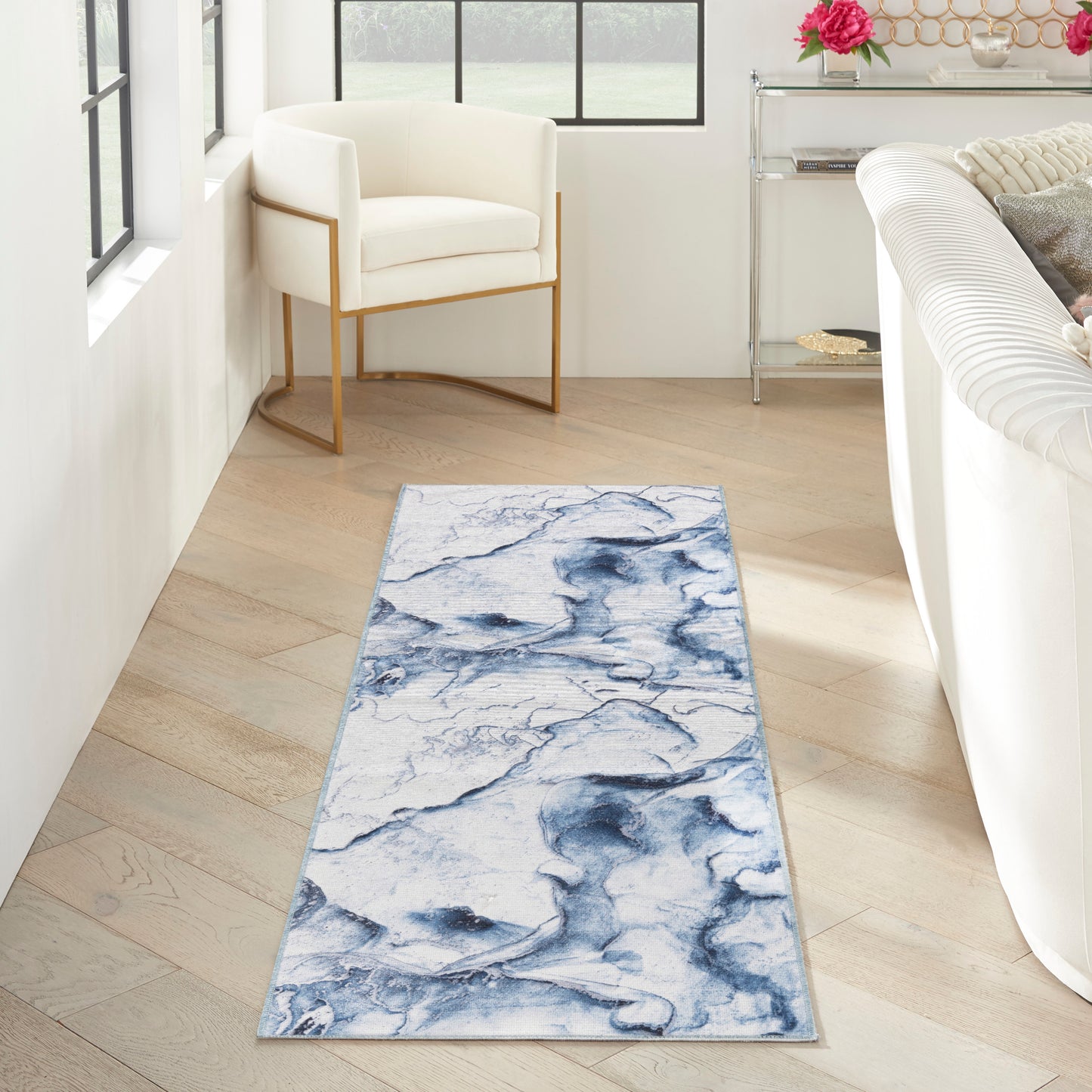 Inspire Me! Home Décor Daydream 2'2" x 7'6" Ivory Blue Modern Indoor Rug