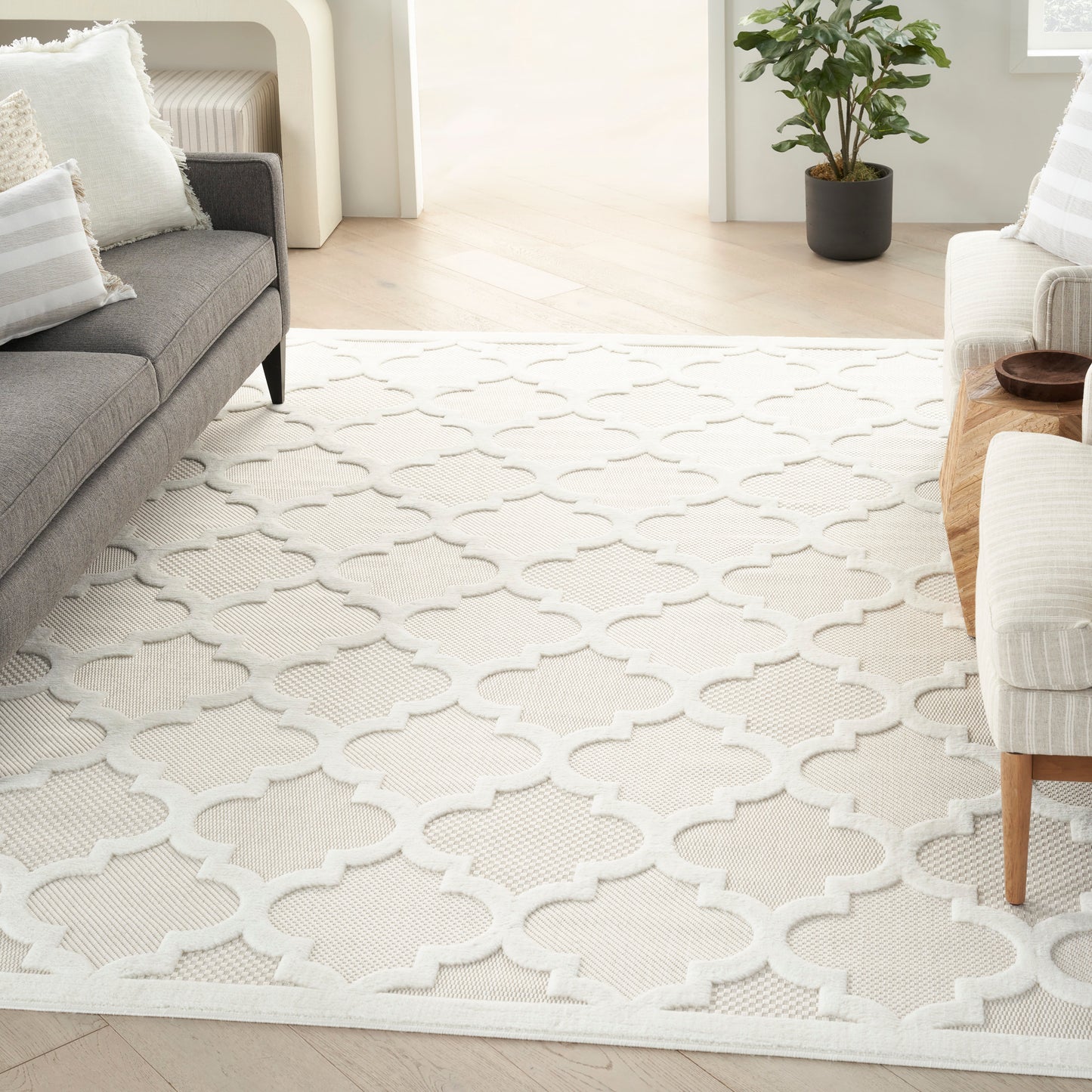 Nourison Easy Care 8' x 10' Ivory White Modern Rug