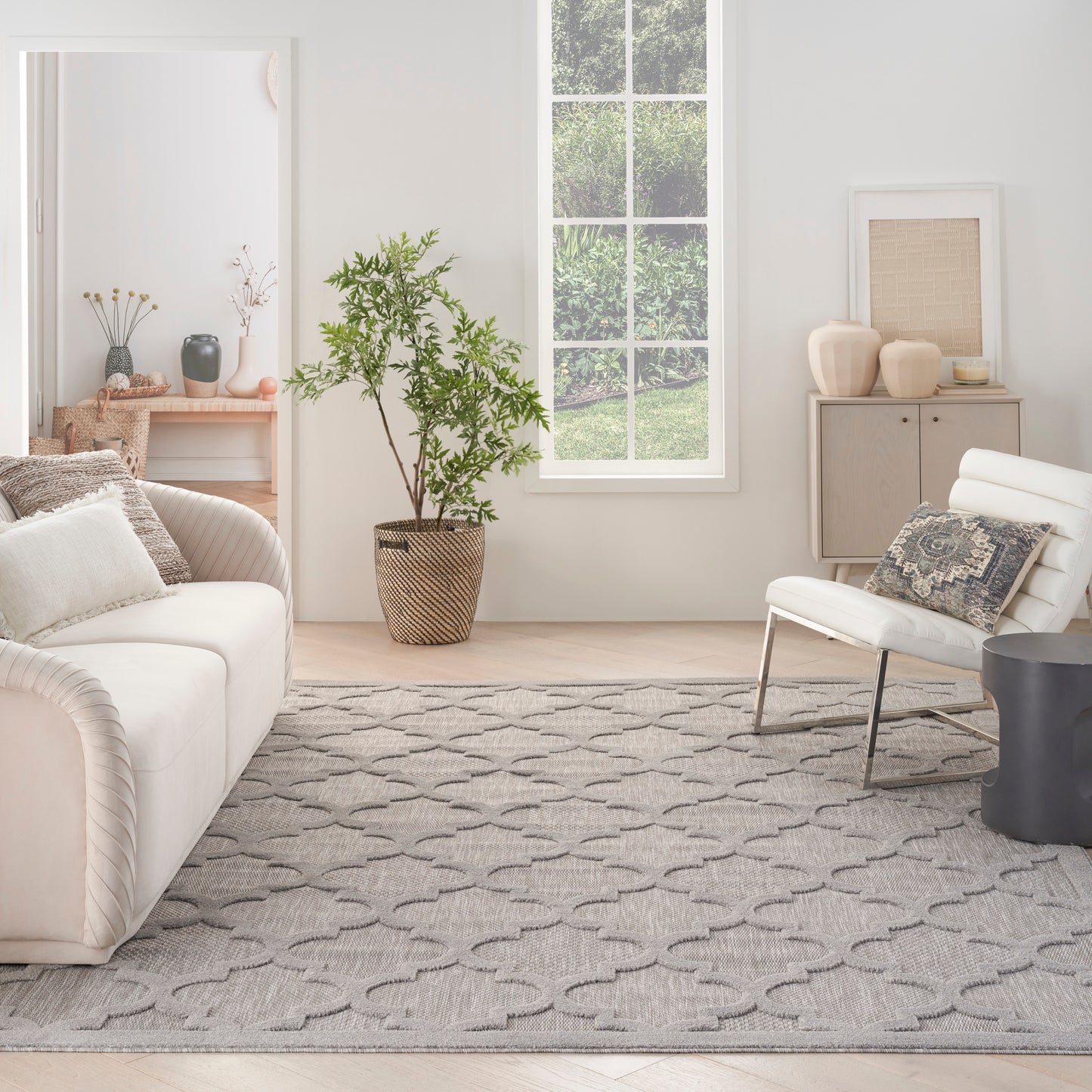 Nourison Easy Care 7' x 10' Silver Grey Modern Rug