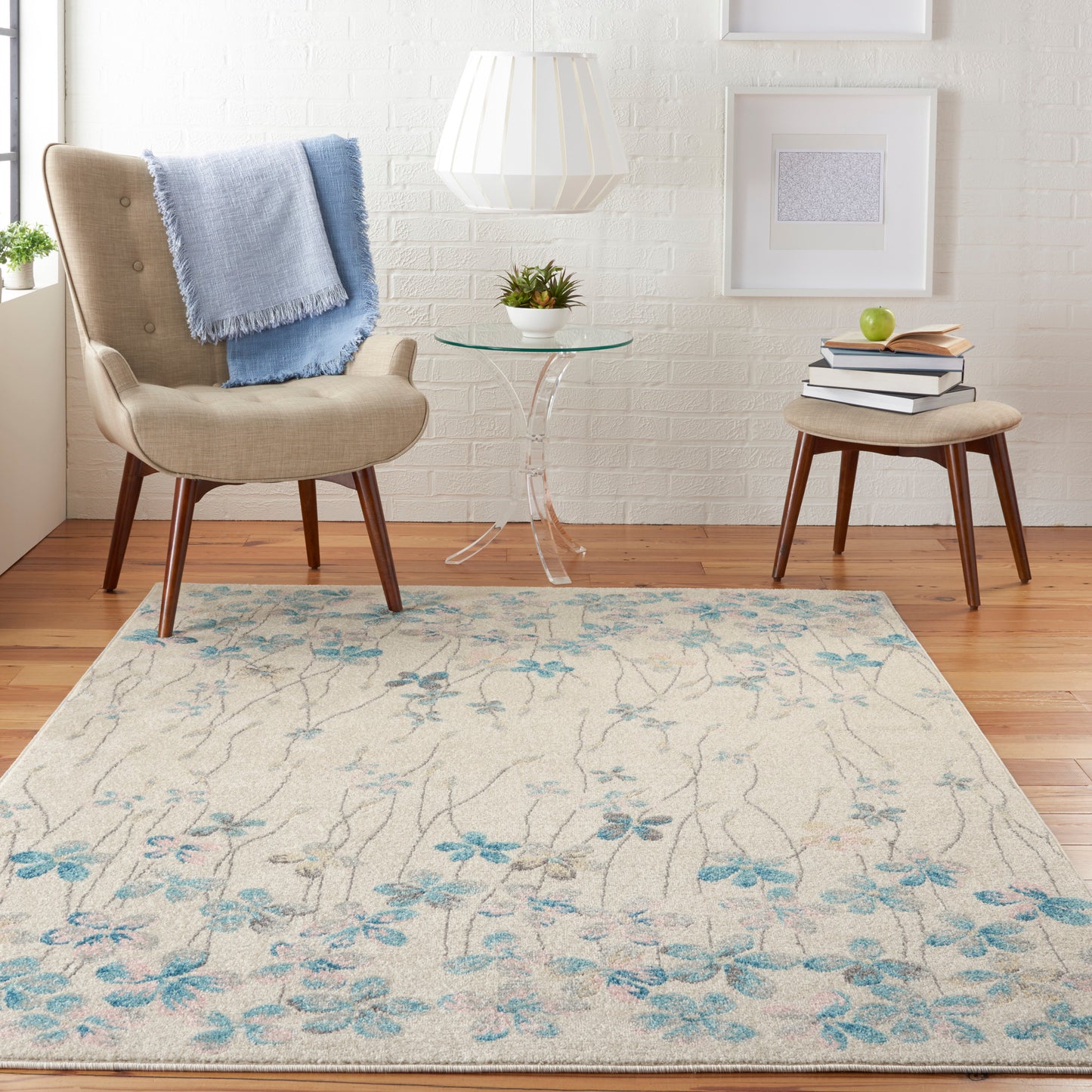 Nourison Tranquil 5'3" x 7'3" Ivory Contemporary Indoor Rug