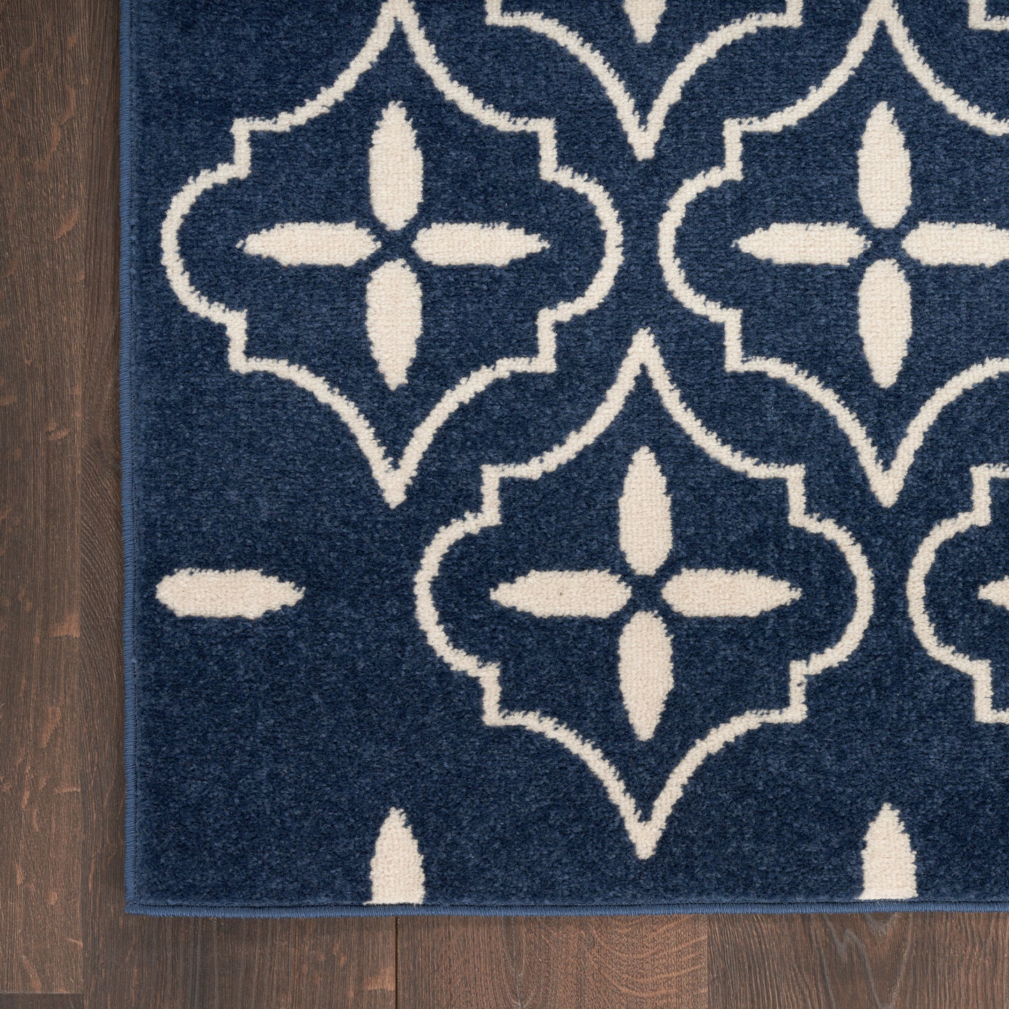 Nourison Nourison Essentials 5' x 7' Navy Ivory Modern Rug