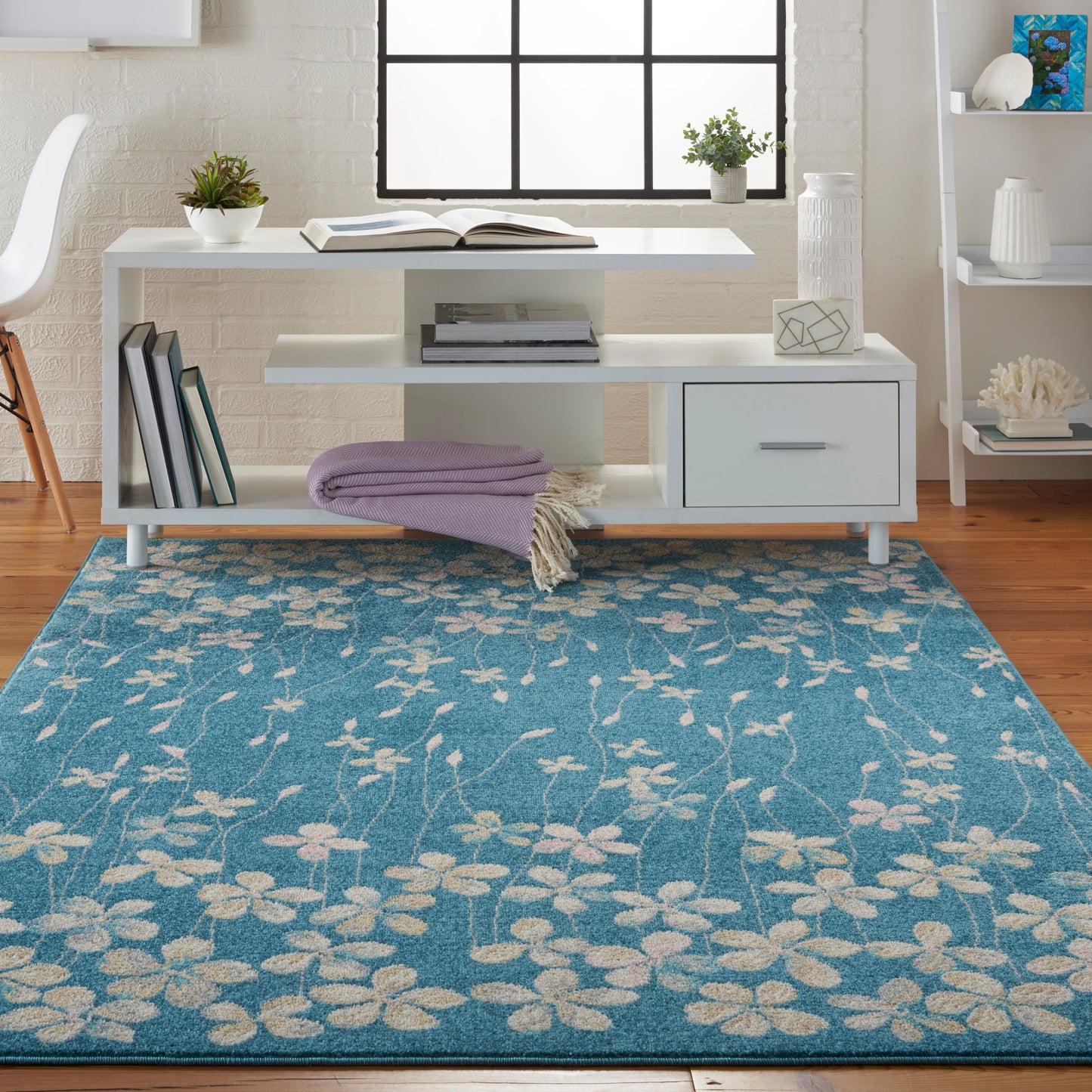 Nourison Tranquil 5'3" x 7'3" Turquoise Contemporary Indoor Rug