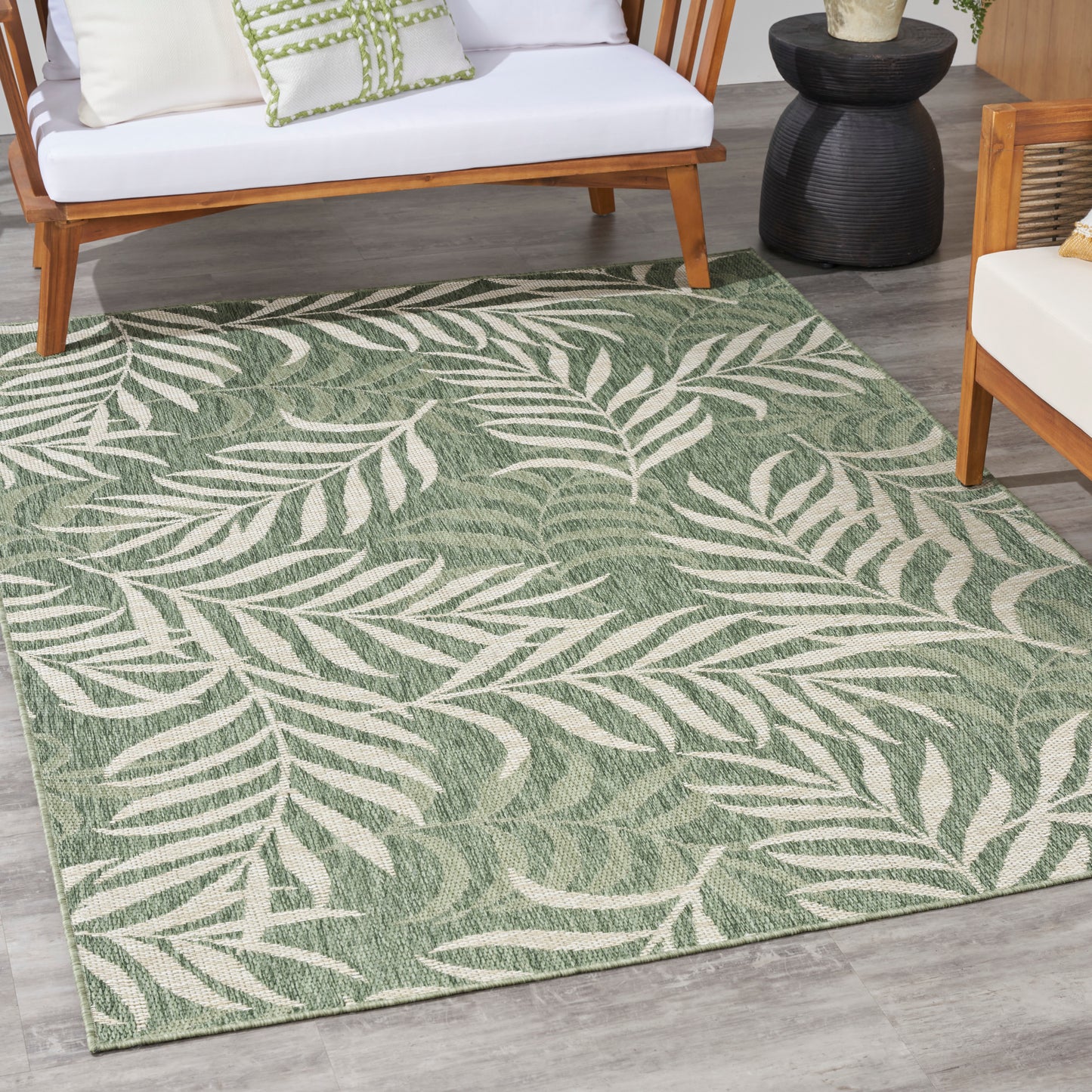 Nourison Garden Oasis 5' x 7' Green Ivory Outdoor Rug