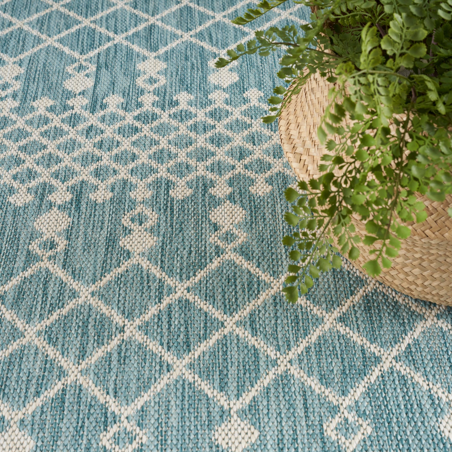 Nourison Positano 7' x 10' Aqua Modern Rug