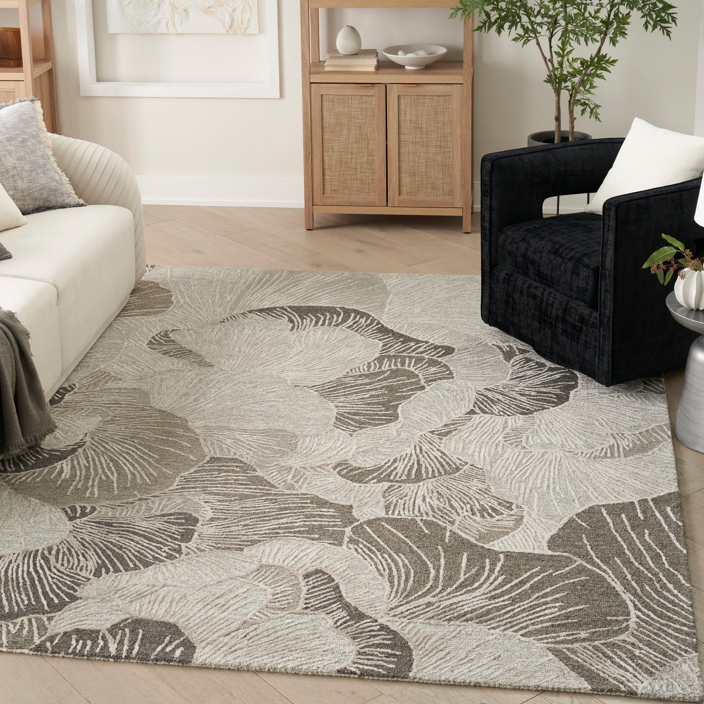 Nourison Avra 5'3" x 7'3" Grey Modern Indoor Rug