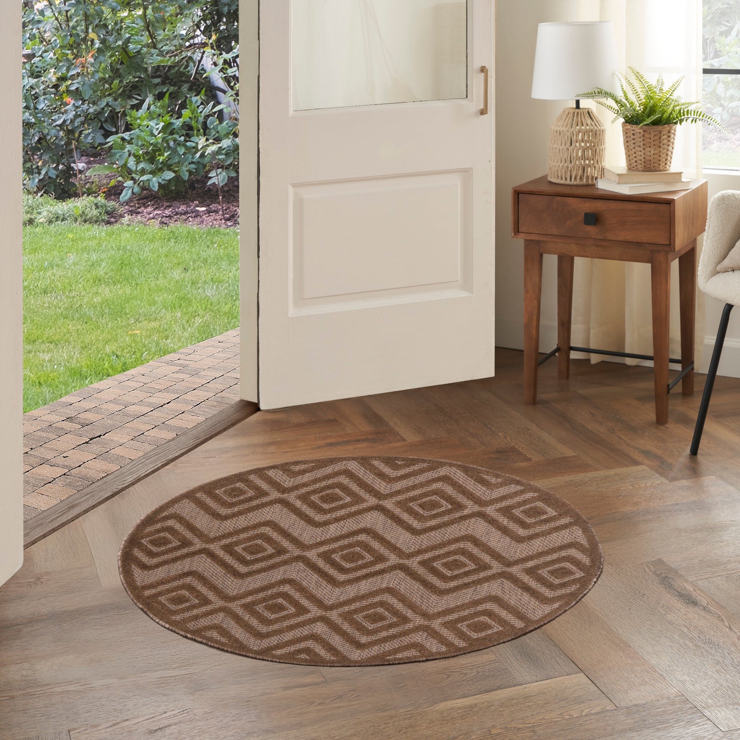 Nourison Versatile 4' x Round Brown Modern Rug