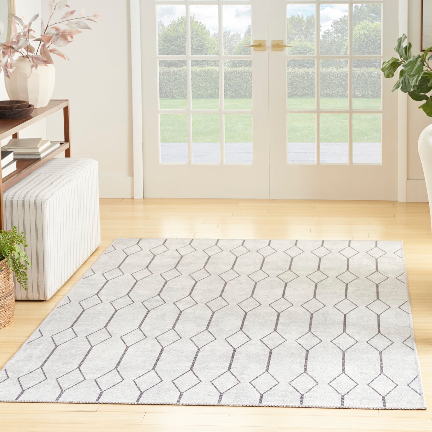 Nicole Curtis Machine Washable Series 1 4' x 6' Ivory/Grey Modern Indoor Rug