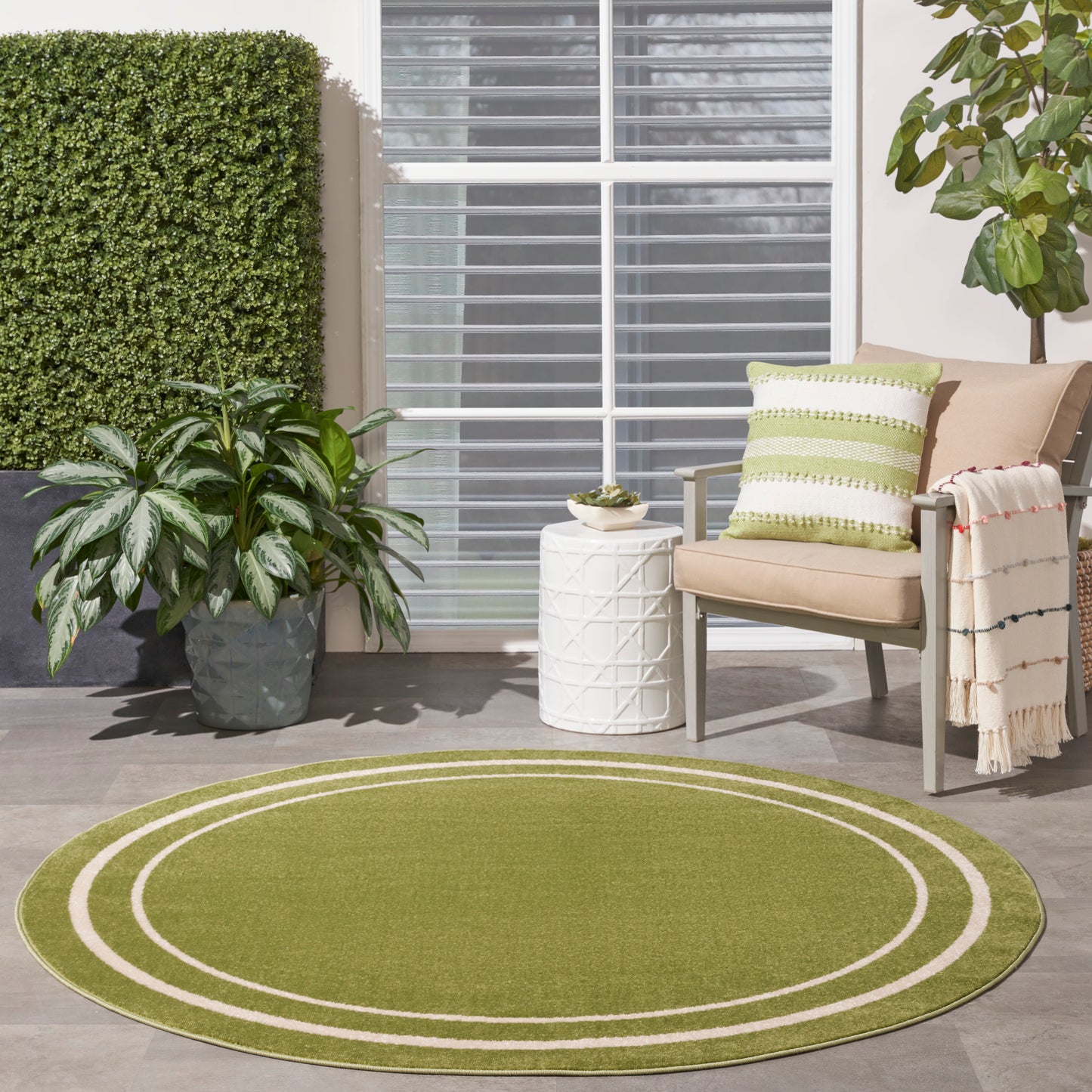 Nourison Nourison Essentials 8' x Round Green Ivory Contemporary Rug