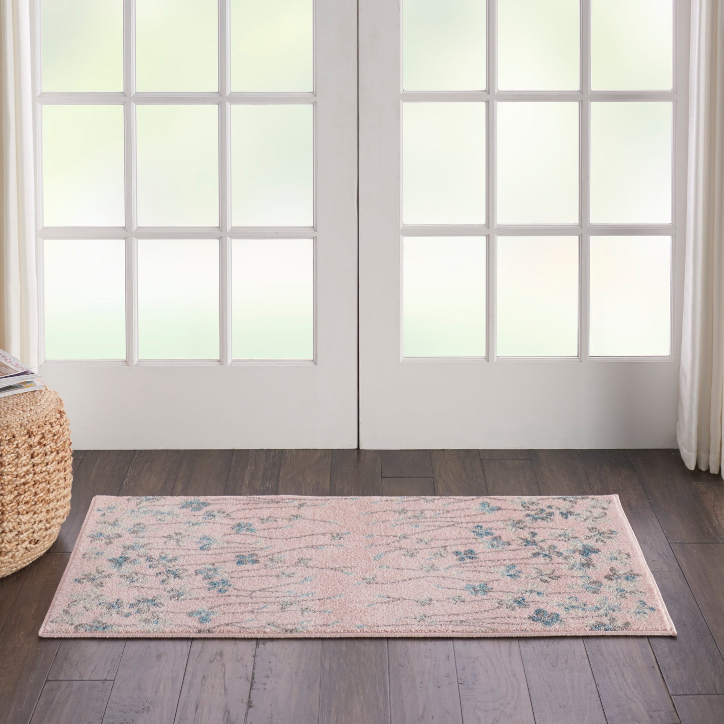 Nourison Tranquil 2' X 4' Pink Contemporary Indoor Rug