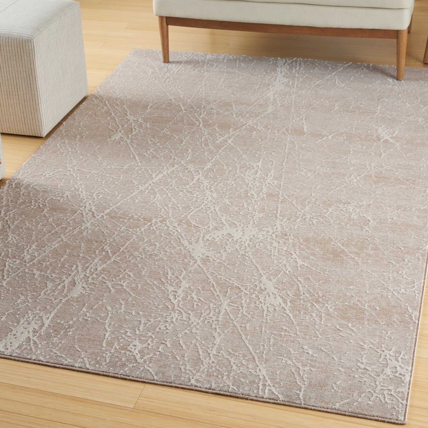 Nourison Exhale 5'3" x 7'3" Mocha Ivory Modern Indoor Rug