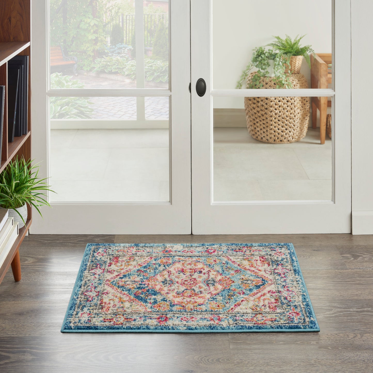 Nourison Passion 1'10" x 2'10" Ivory Light Blue Bohemian Indoor Rug