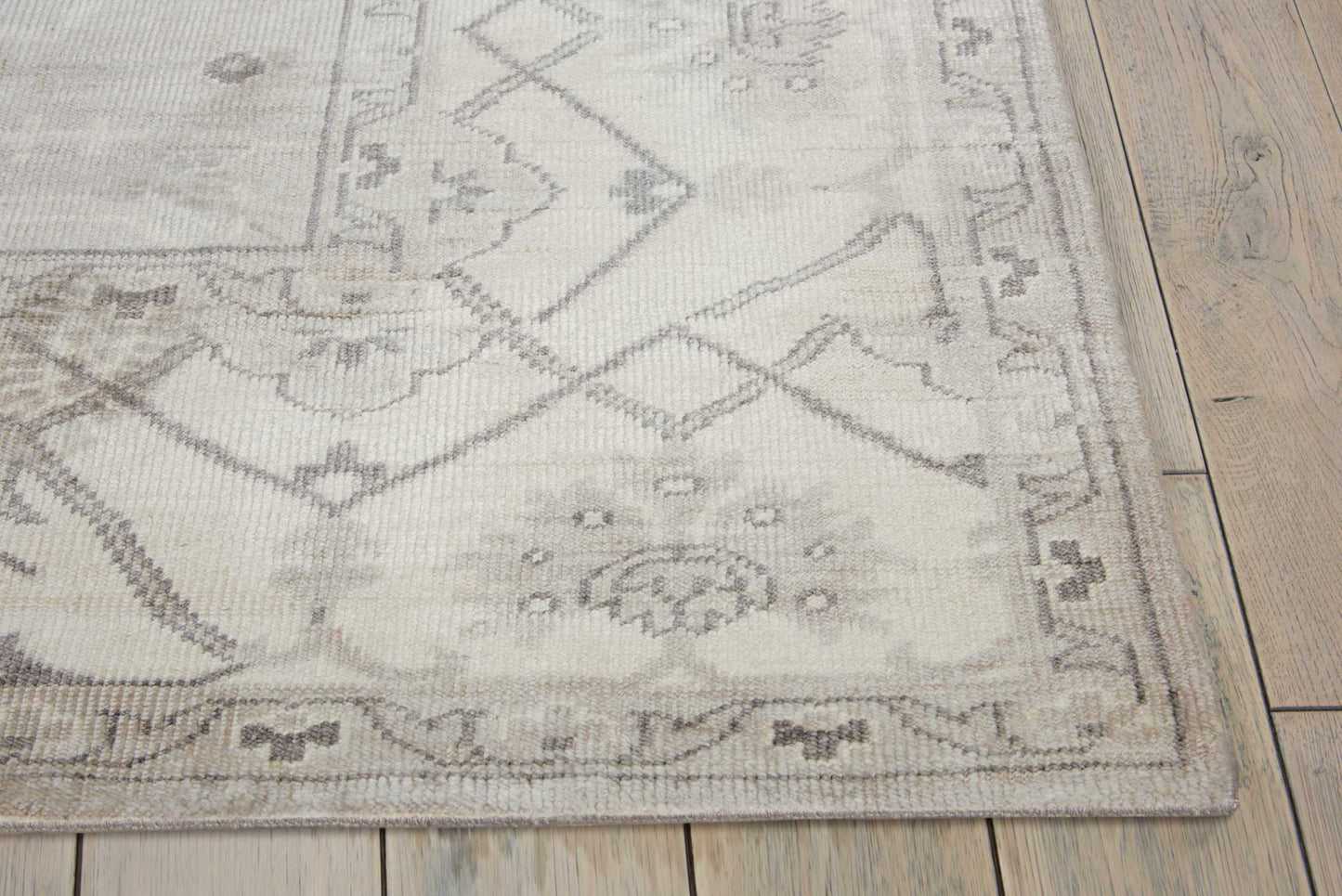 Nourison Aldora 8'6" x 11'6" Silver Vintage Indoor Rug