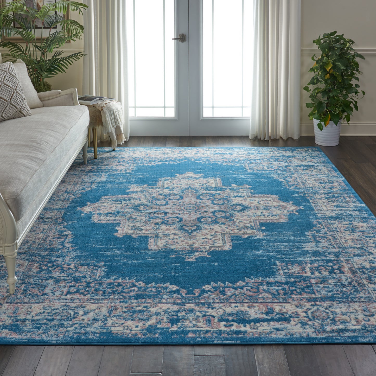 Nourison Grafix 7' x 10' Blue Vintage Indoor Rug