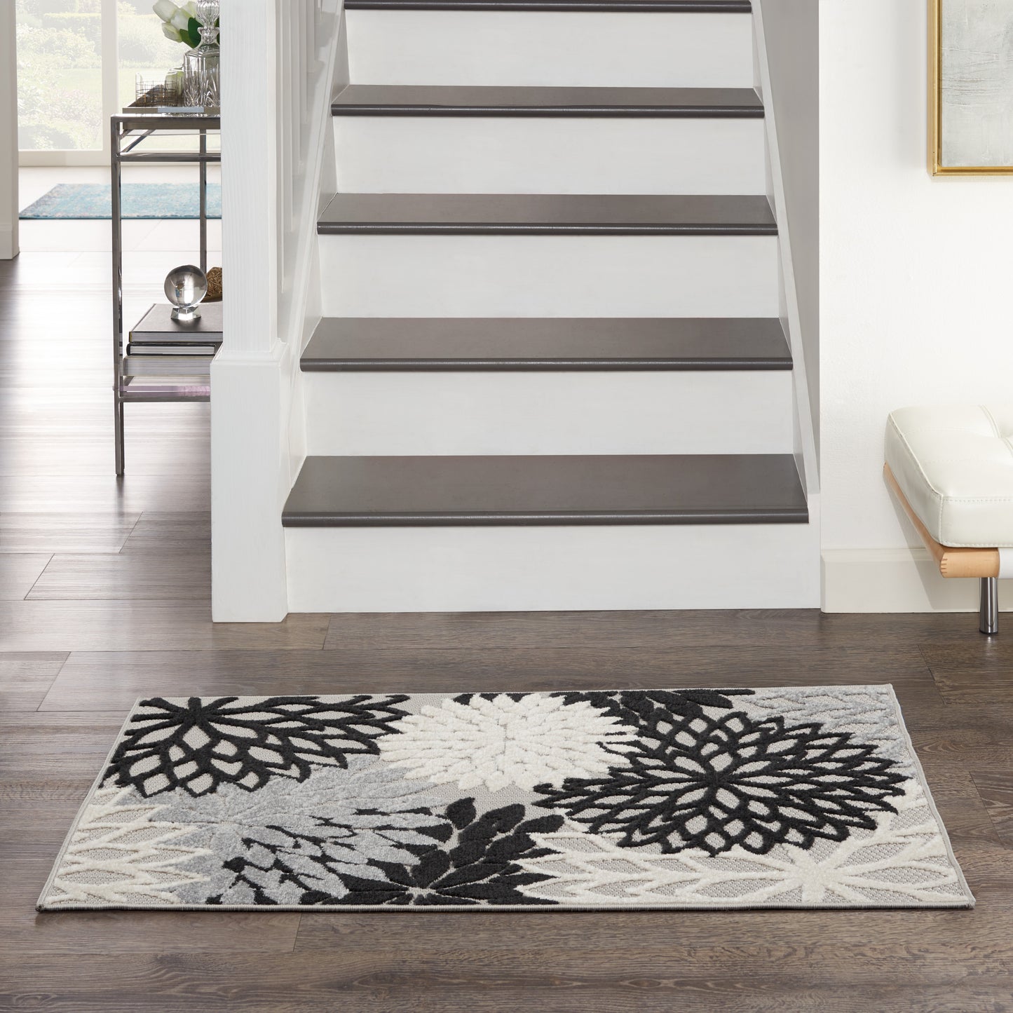 Nourison Aloha 2'8" x 4' Black White Tropical Rug