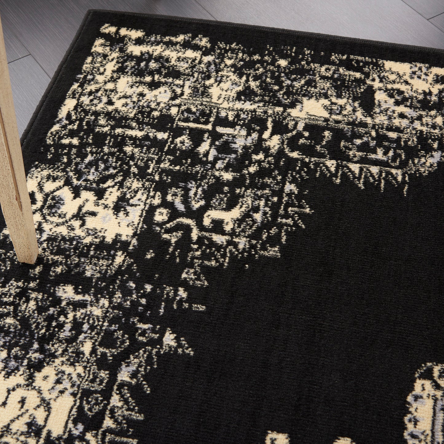 Nourison Grafix 6' x 9' Black Vintage Indoor Rug