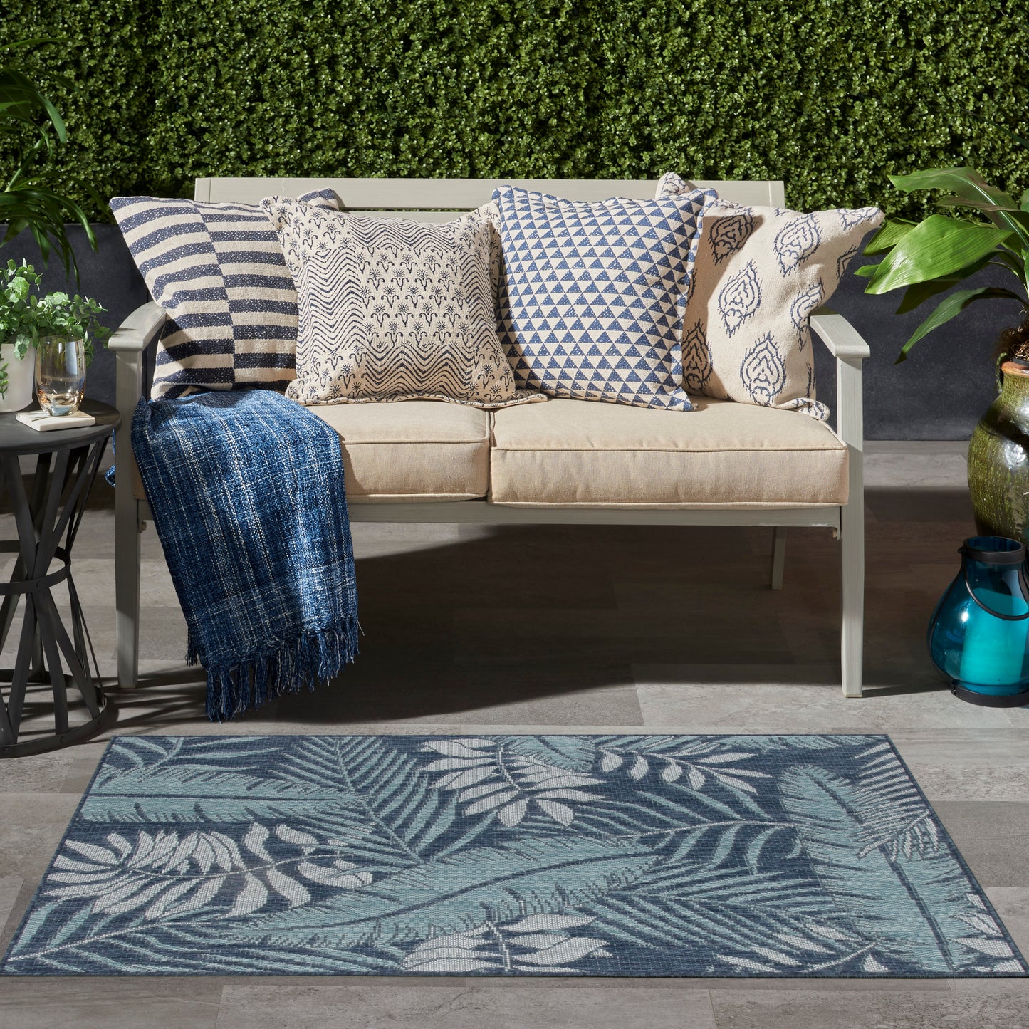 Nourison Garden Oasis 3' x 5' Navy Tropical Rug