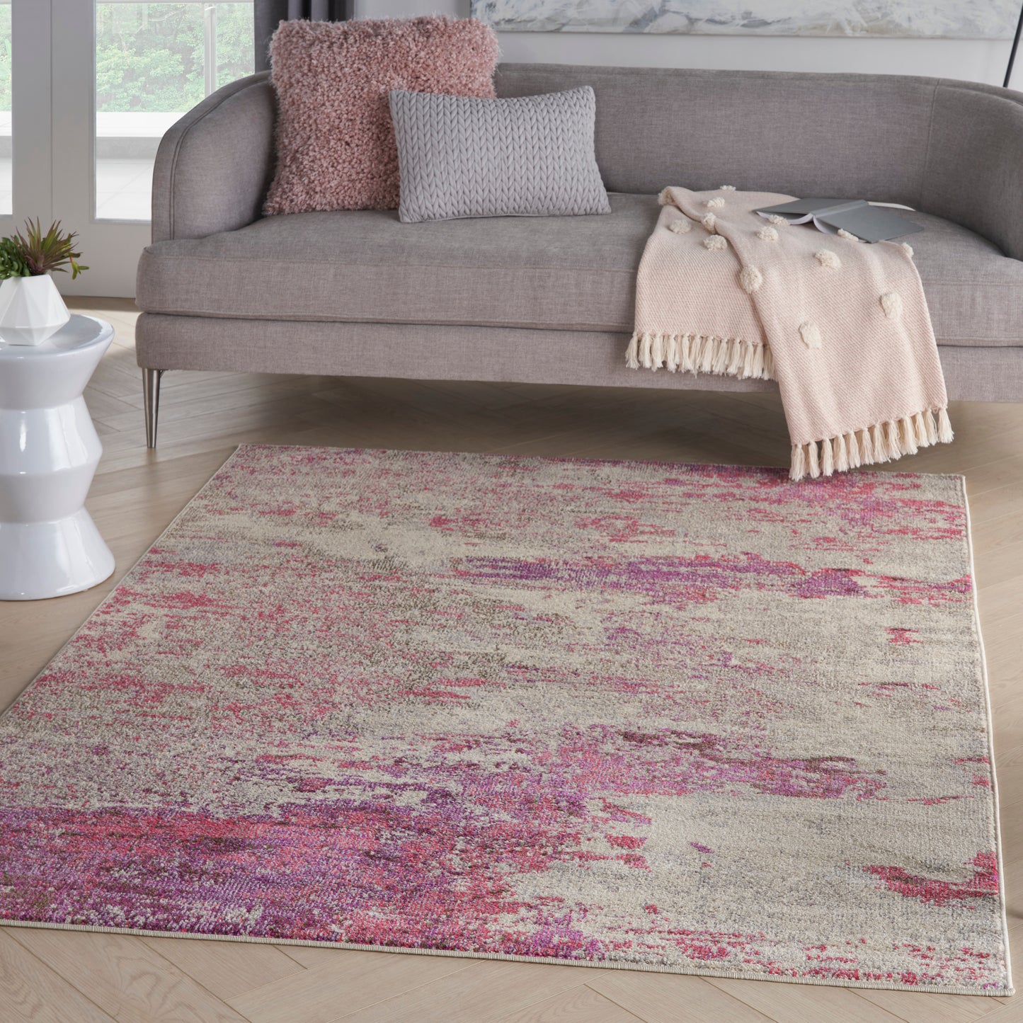 Nourison Celestial 5'3" x 7'3" Ivory/Pink Modern Indoor Rug