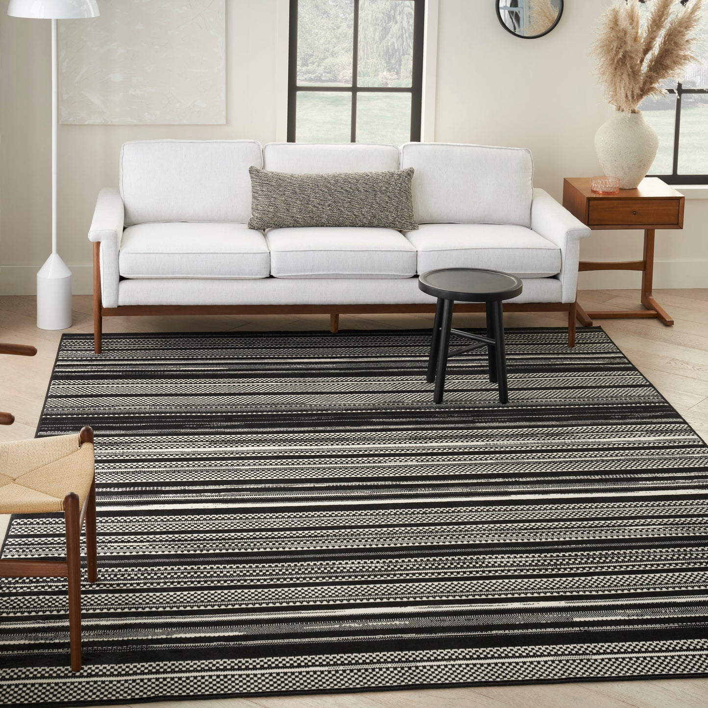 Nourison Grafix 5'3" x 7'3" Black White Modern Indoor Rug