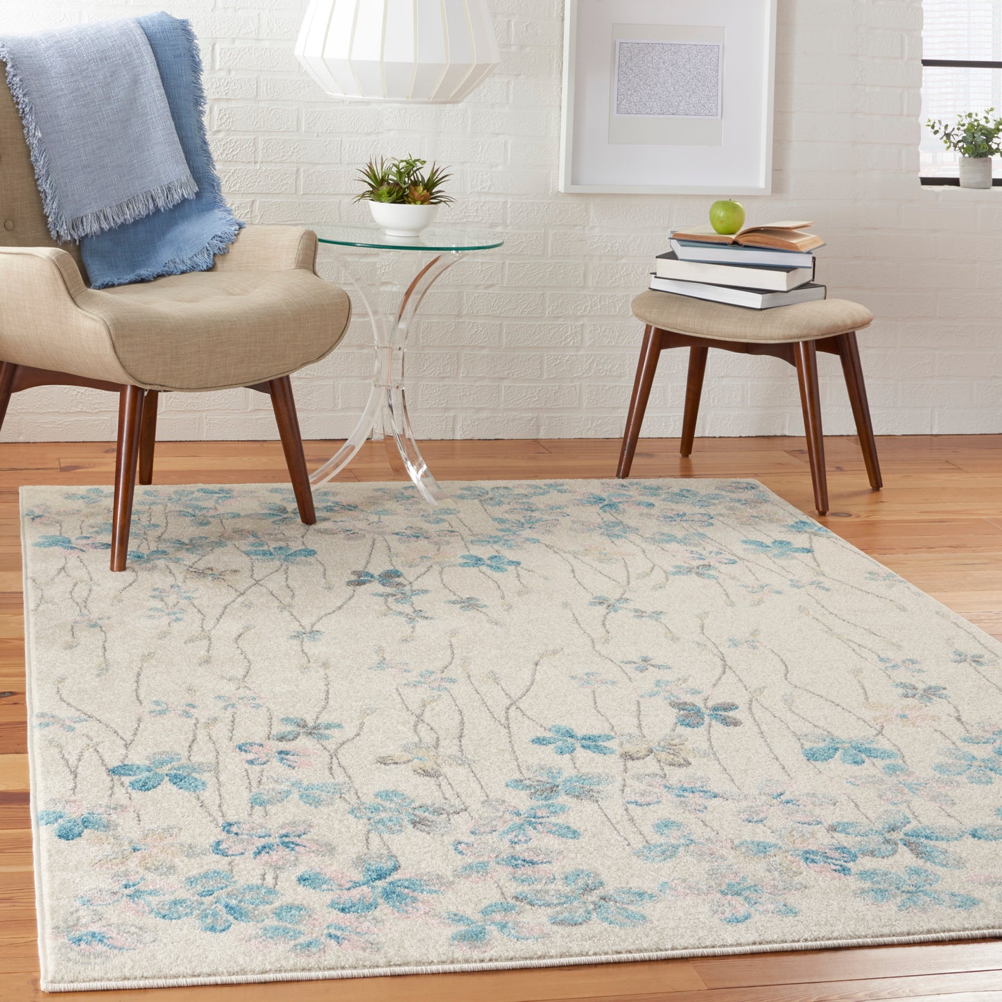 Nourison Tranquil 5'3" x 7'3" Ivory Contemporary Indoor Rug