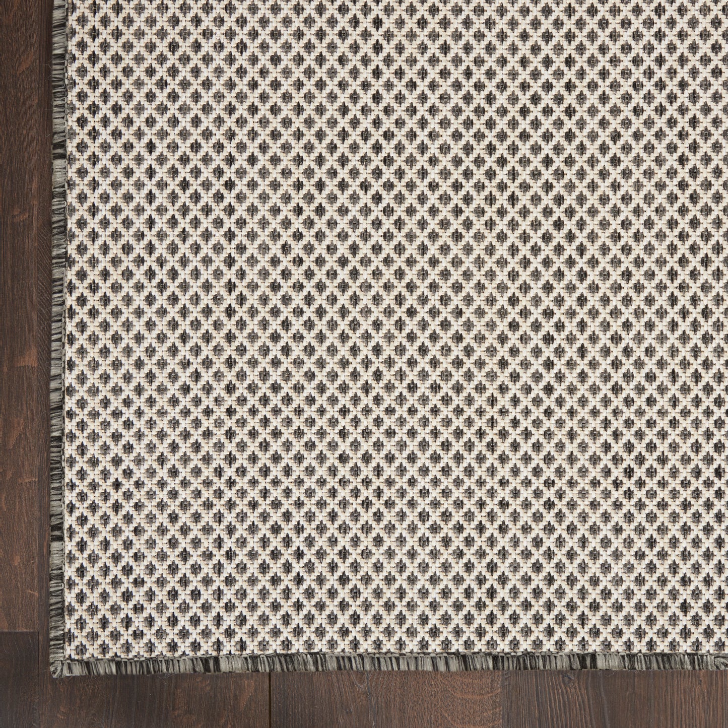 Nourison Courtyard 6' x Square Ivory/Charcoal Modern Rug