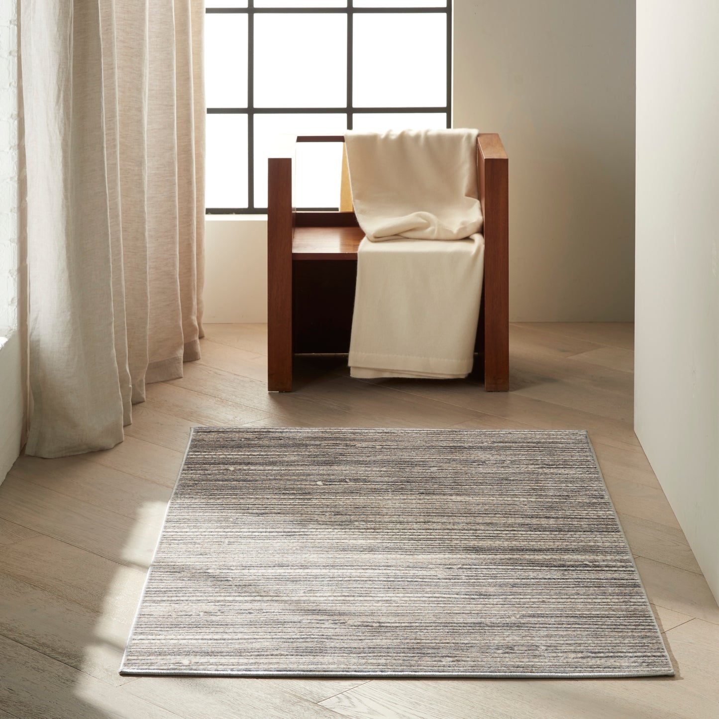 Calvin Klein Etched 3'2" x 5' Ivory Grey Contemporary Indoor Rug