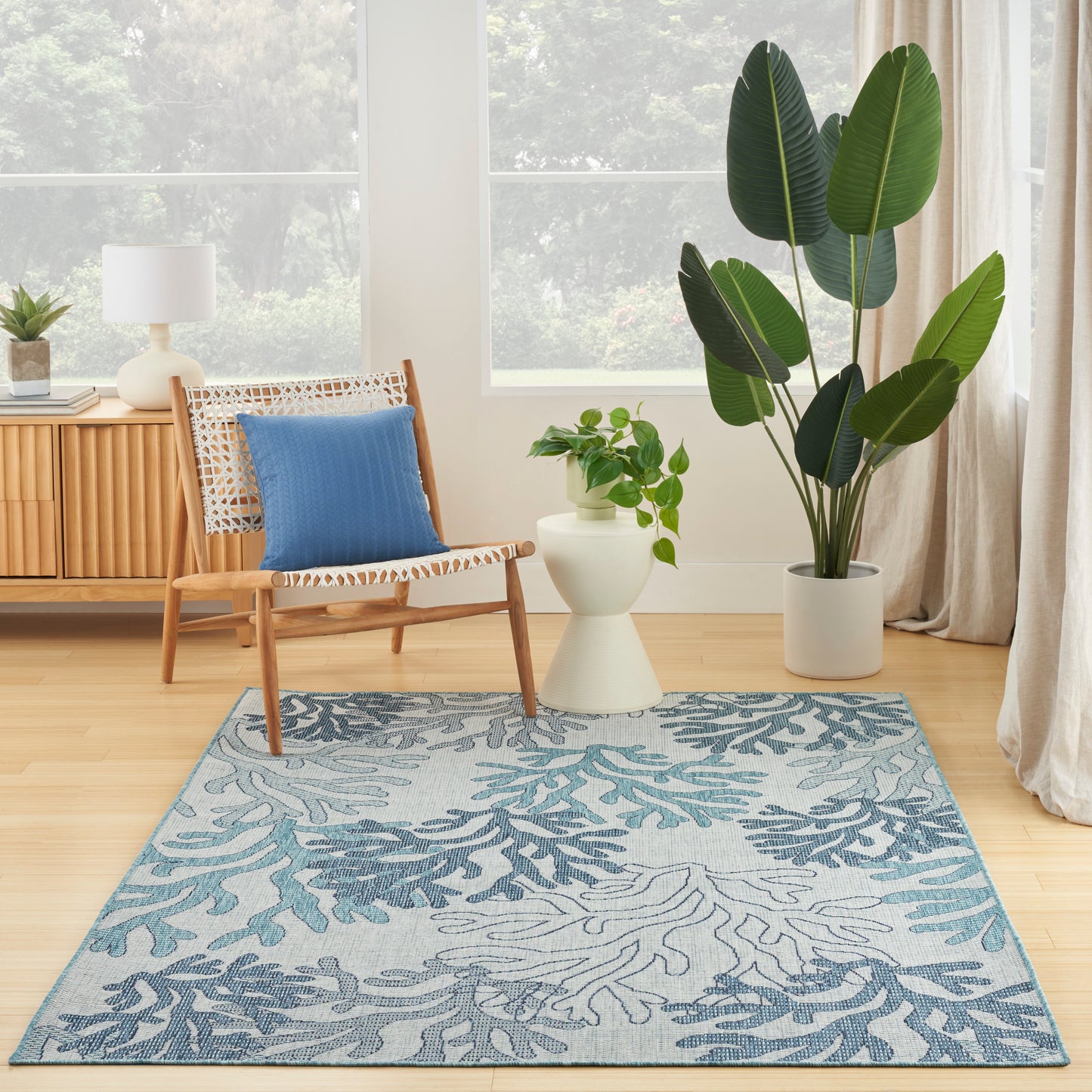 Nourison Garden Oasis 6' x 9' Blue Coastal, Nautical & Beach Rug