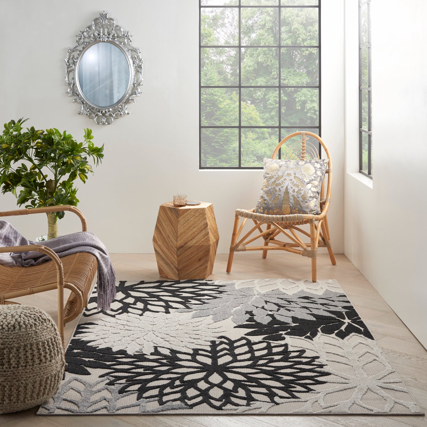 Nourison Aloha 6' x 9' Black White Tropical Rug