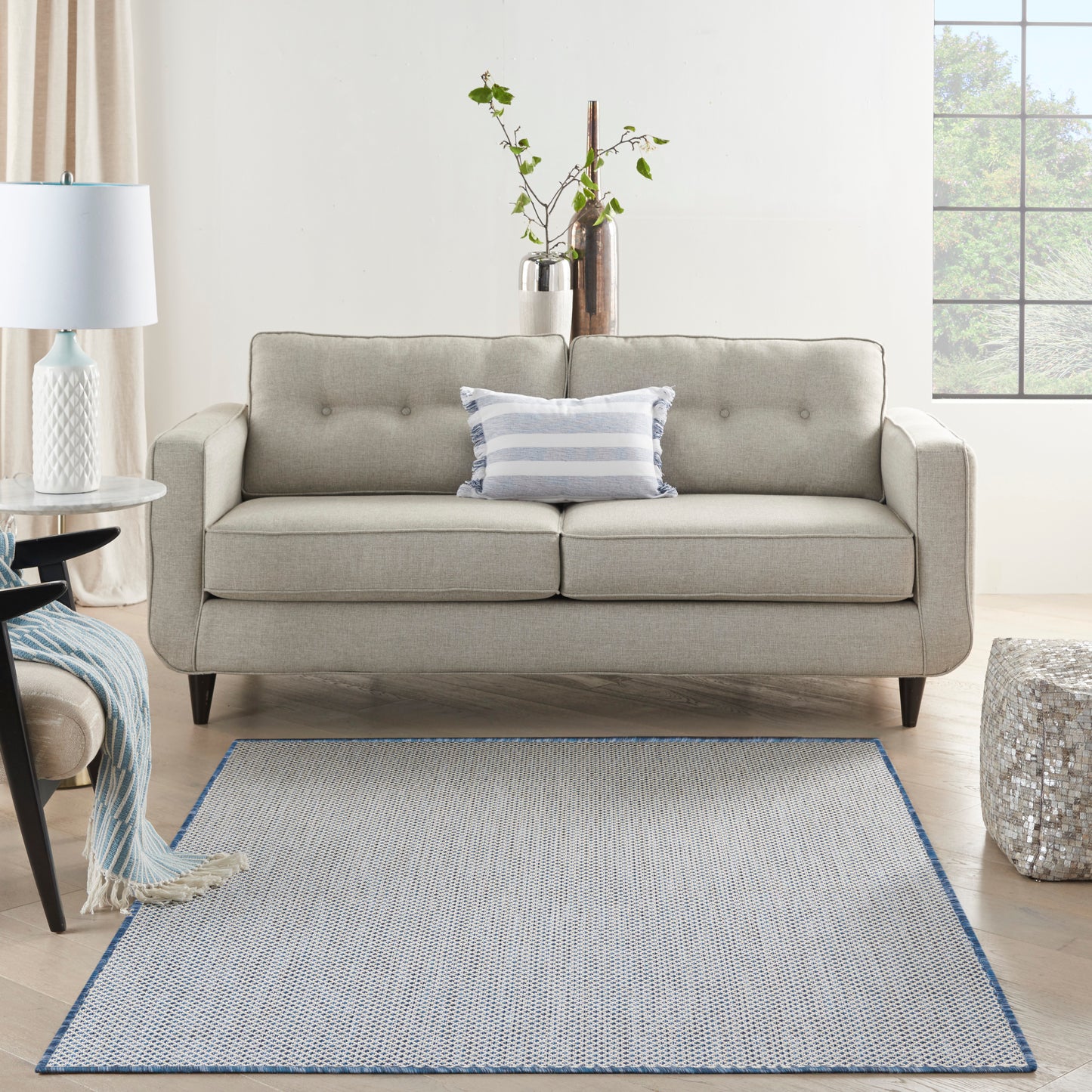 Nourison Courtyard 6' x 9' Ivory Blue Modern Rug