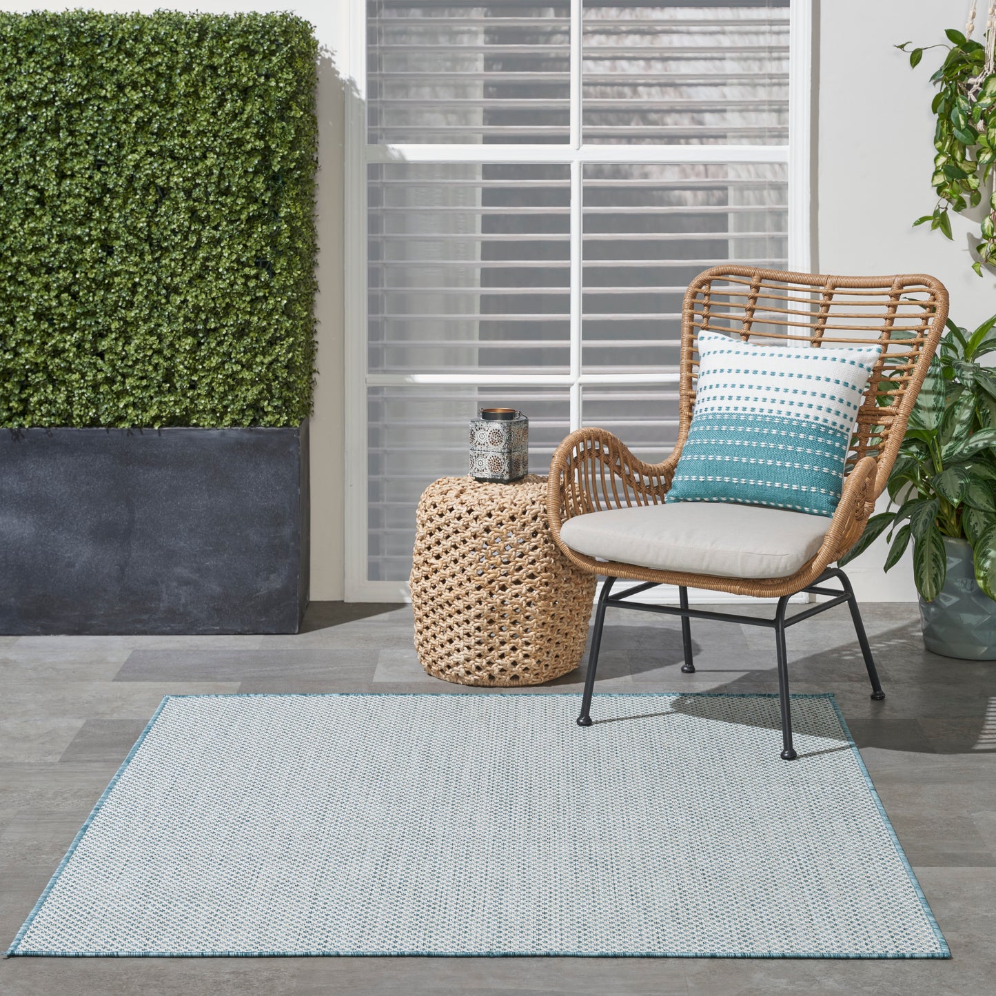 Nourison Courtyard 5' x Square Ivory Aqua Modern Rug