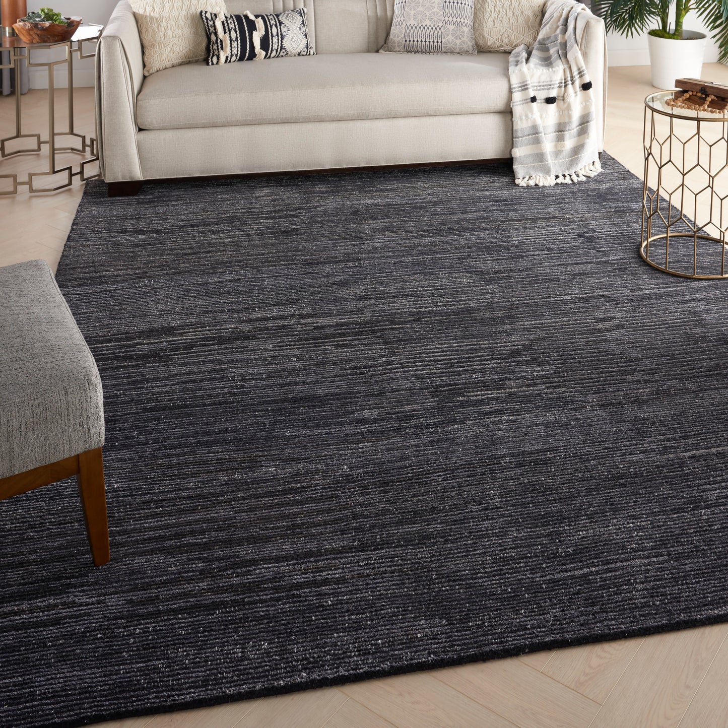 Nourison Ocean 7'9" x 9'9" Onyx Modern Indoor Rug